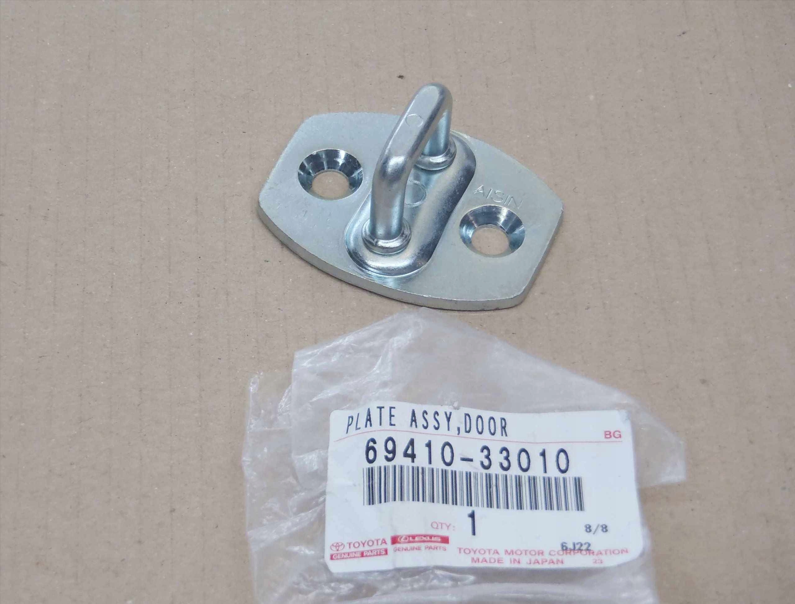 LEXUS RX 03 08 RYGIEL ZAMKA ZAMEK SLUPEK DRZWI Part number A69410 33010