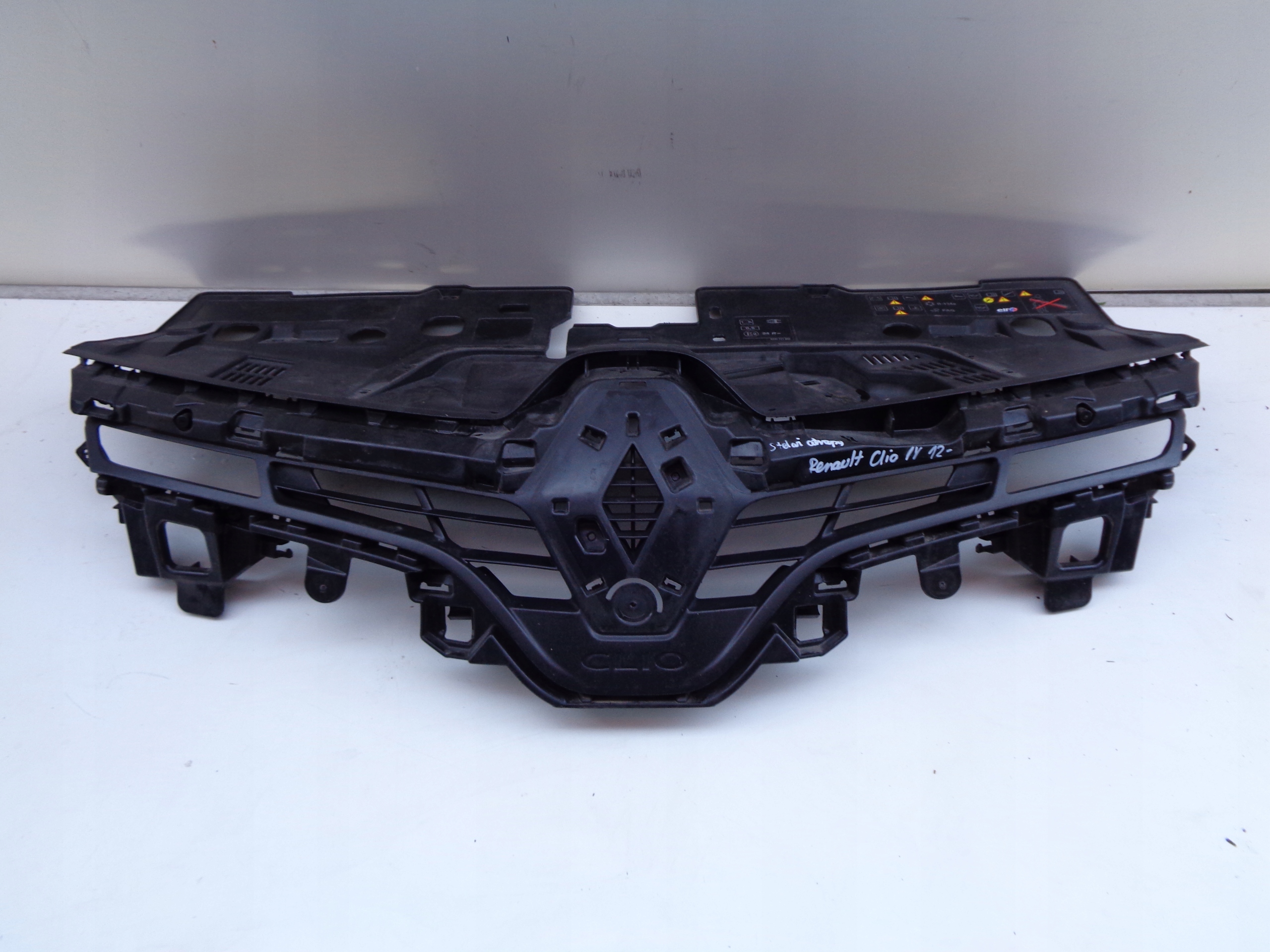 Усилитель диффузор решетки renault CLIO IV 12-