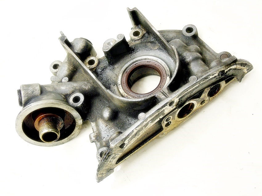 POMPA OLEJU 1 2 8V CLIO II KANGOO TWINGO D7F