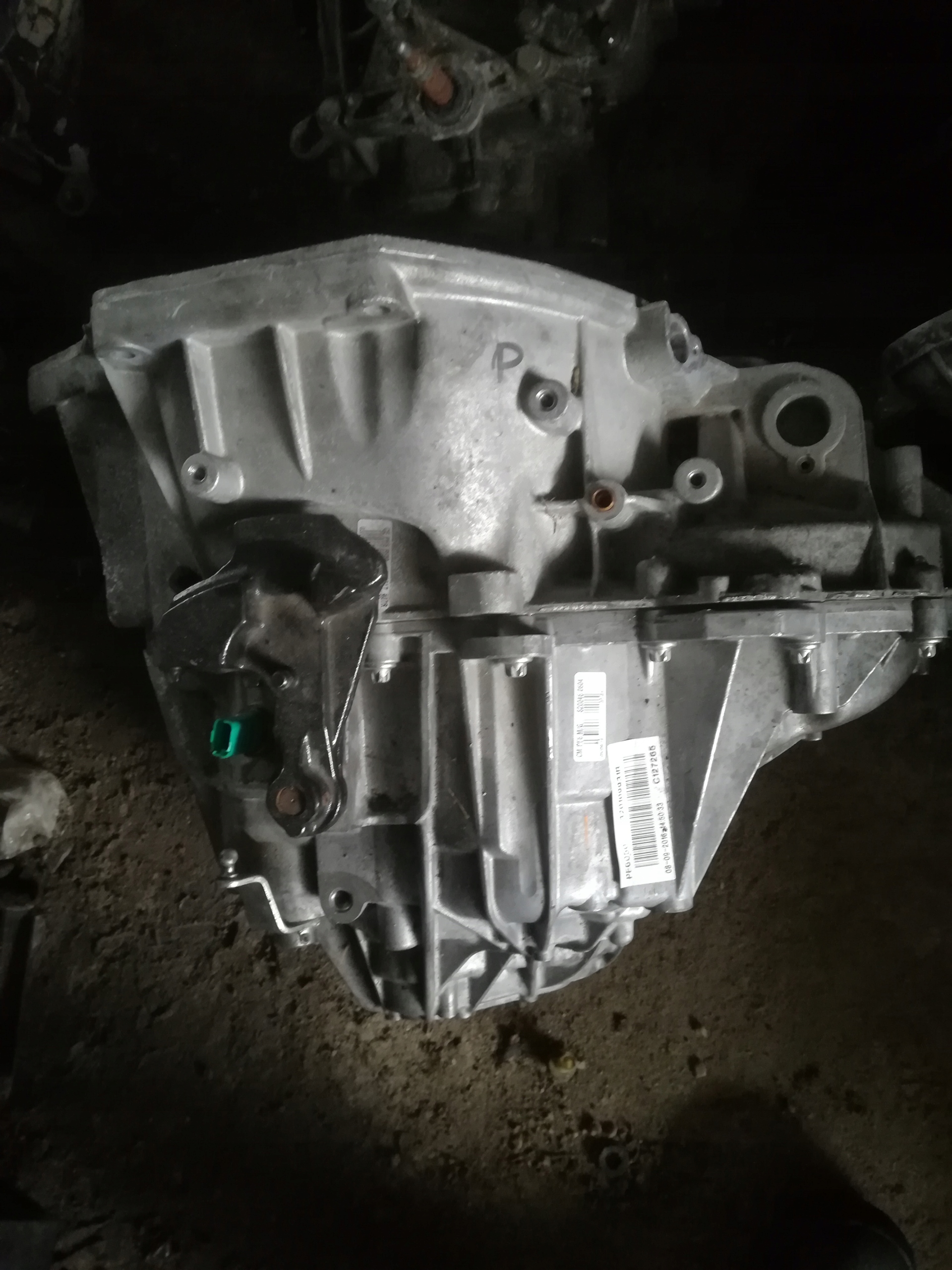CAMBIO RENAULT TRAFIC VIVARO 1,6 PF6 050