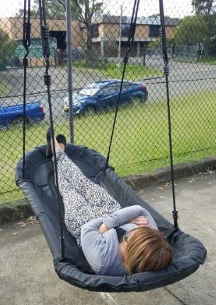 Huśtawka typ bocianie gniazdo 170cm długości Marka KBT