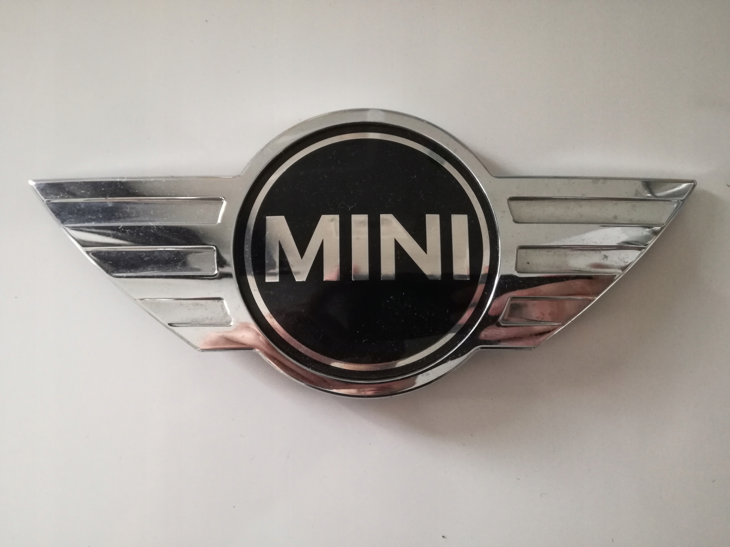 4536 emblemat mini f60 51147388120