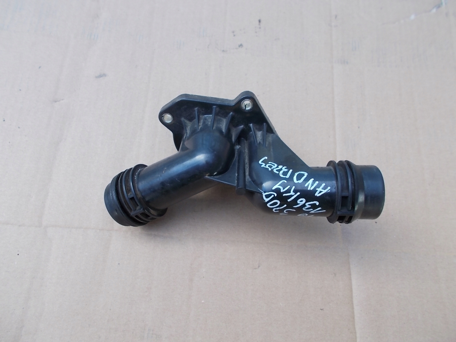 OBUDOWA TERMOSTATU BMW E46 E39 320d 520d 136km 2.0