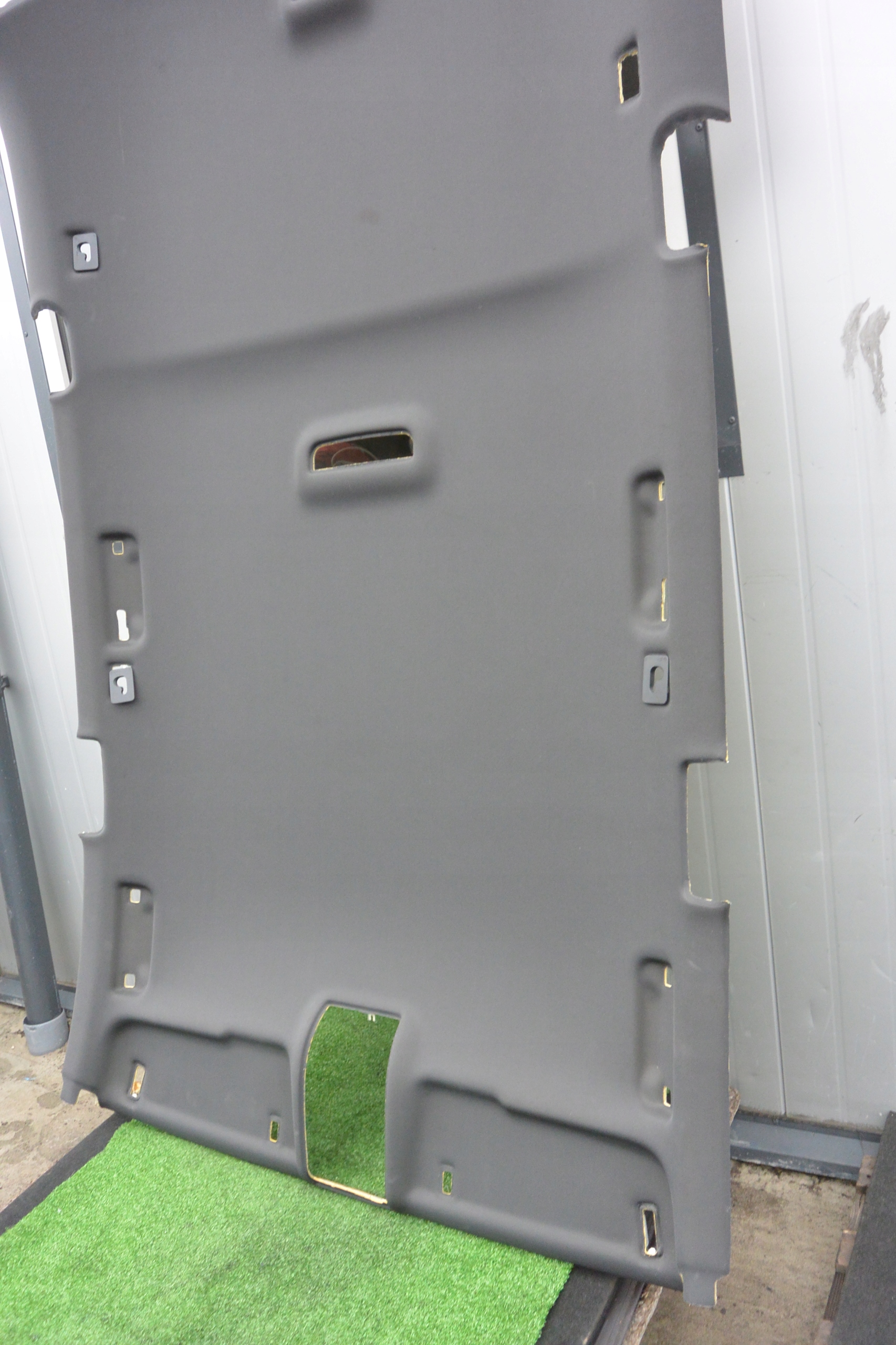 PODSUFITKA CZARNA S-LINE SUFIT AUDI Q7 4L LIFT Jakość części (zgodnie z GVO) O - oryginał z logo producenta pojazdu (OE)