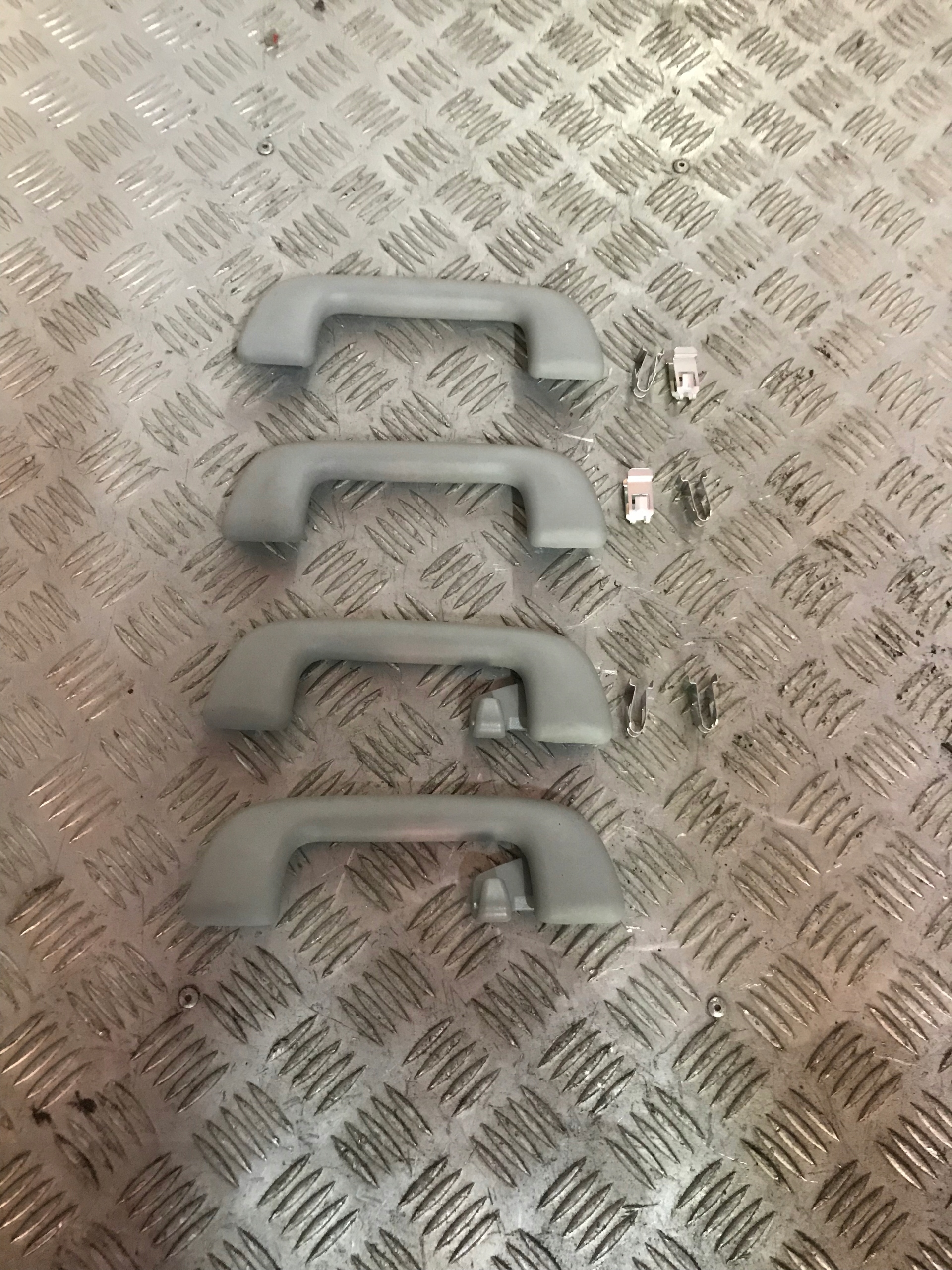 Ручки стелі AVENSIS T29 2016