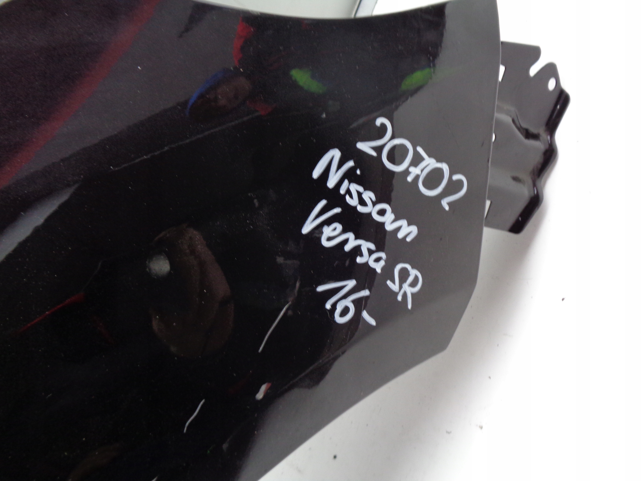 fender right front NISSAN VERSA SR 16- NR 20702