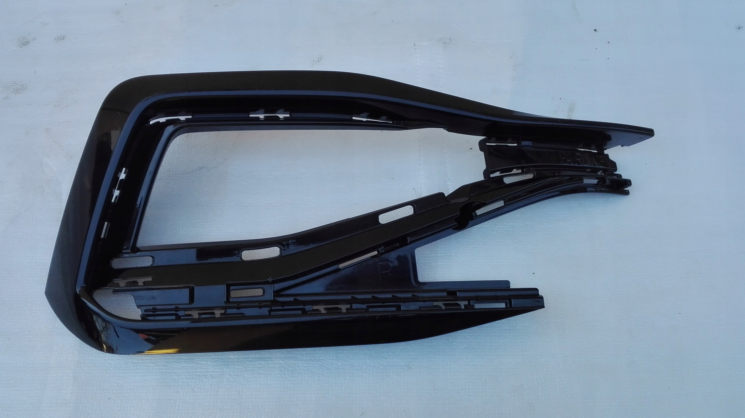 Vw Passat B8 R-Line Решітка Prawag0853794c