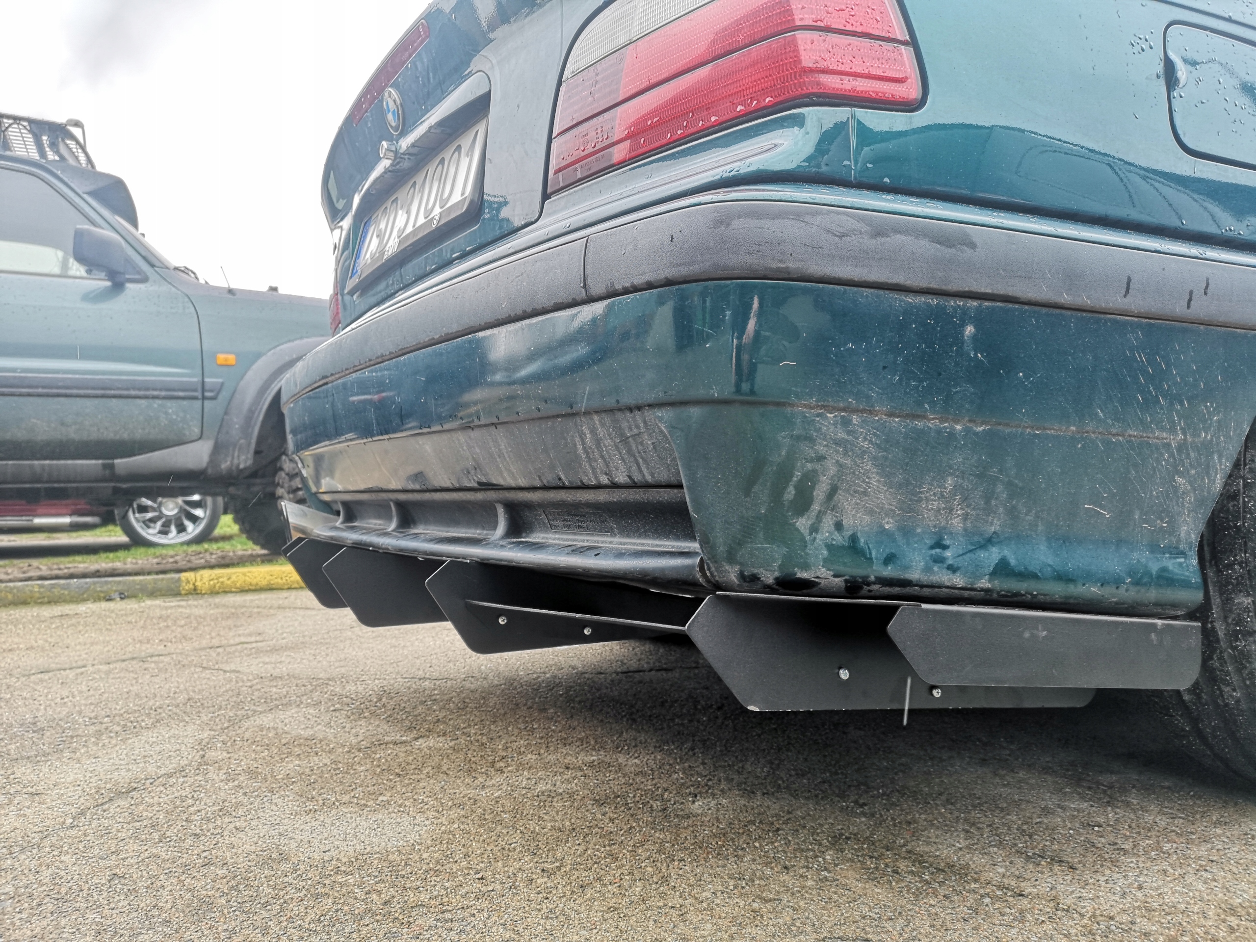 

Dyfuzor Bmw E36 sedan coupe touring M-pakiet M3