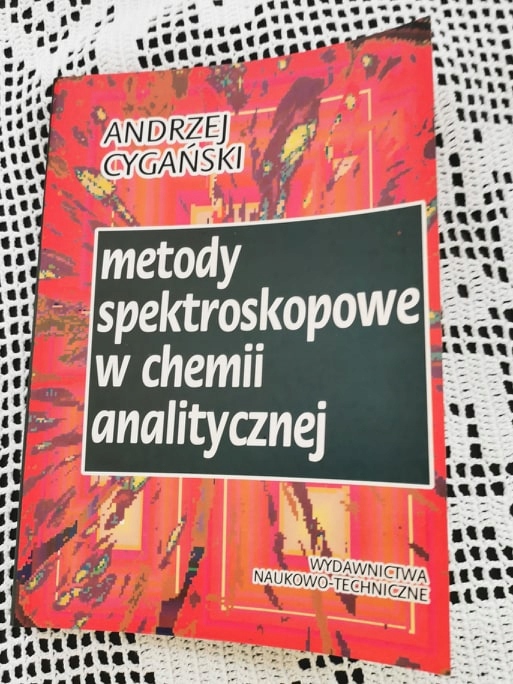 METODY SPEKTROSKOPOWE W CHEMII ANALITYCZNEJ WNT