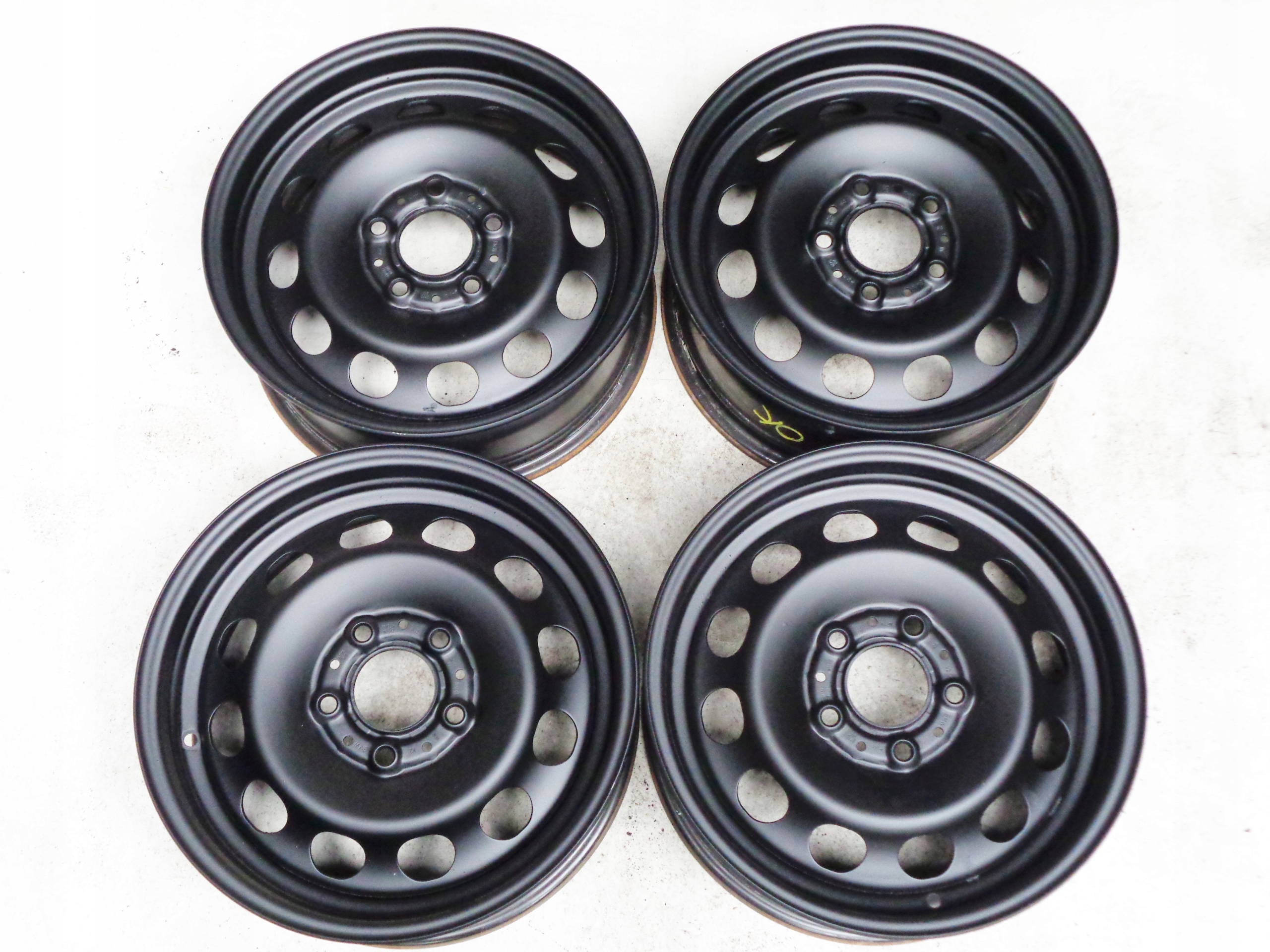 FELGI STALOWE 16 BMW 1 ET42