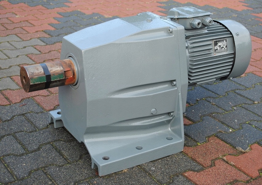 Motoreduktor 4kw 16obr/min. faktura Vat. VEM