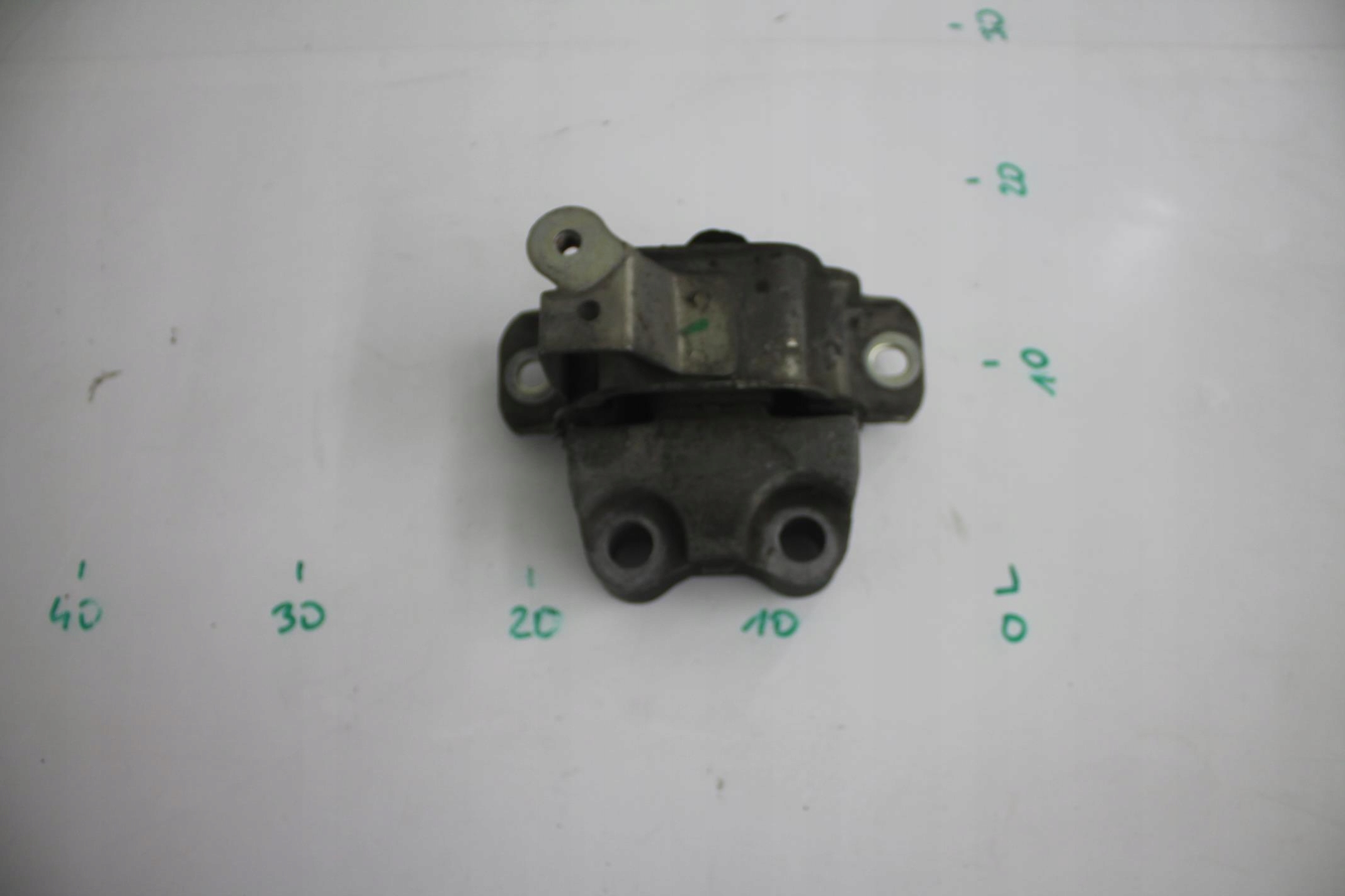 ŁAPA PODUSZKA PODPORA SKRZYNI FIAT PUNTO EVO