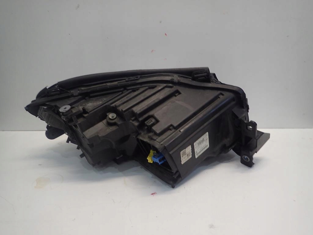 Lampa przód lewa MERCEDES ML W166 FULL LED Typ samochodu Samochody osobowe