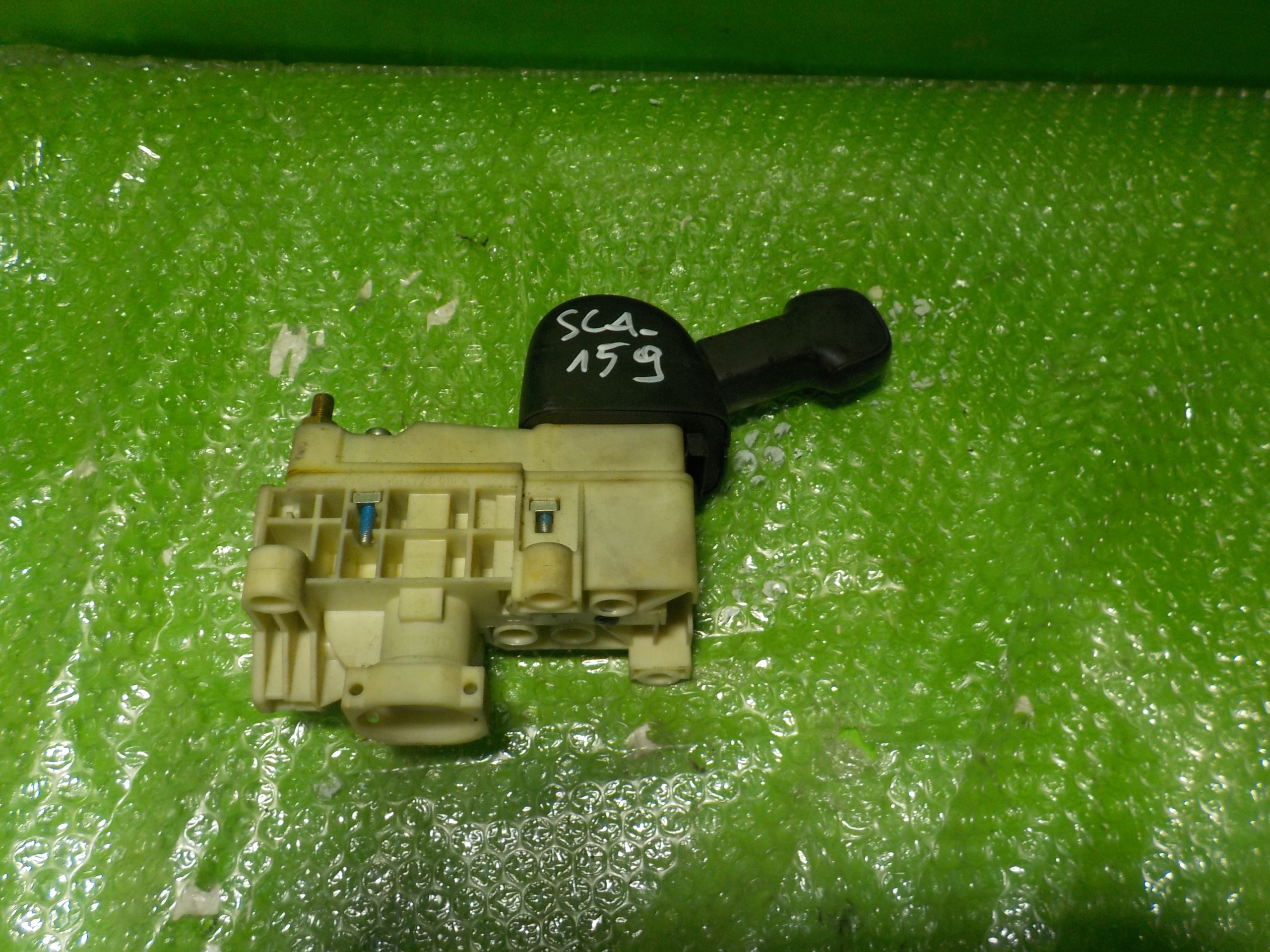 1774972 - SCANIA R 380 РЫЧАГ РУЧНОГО ТОРМОЗА КЛАПАН