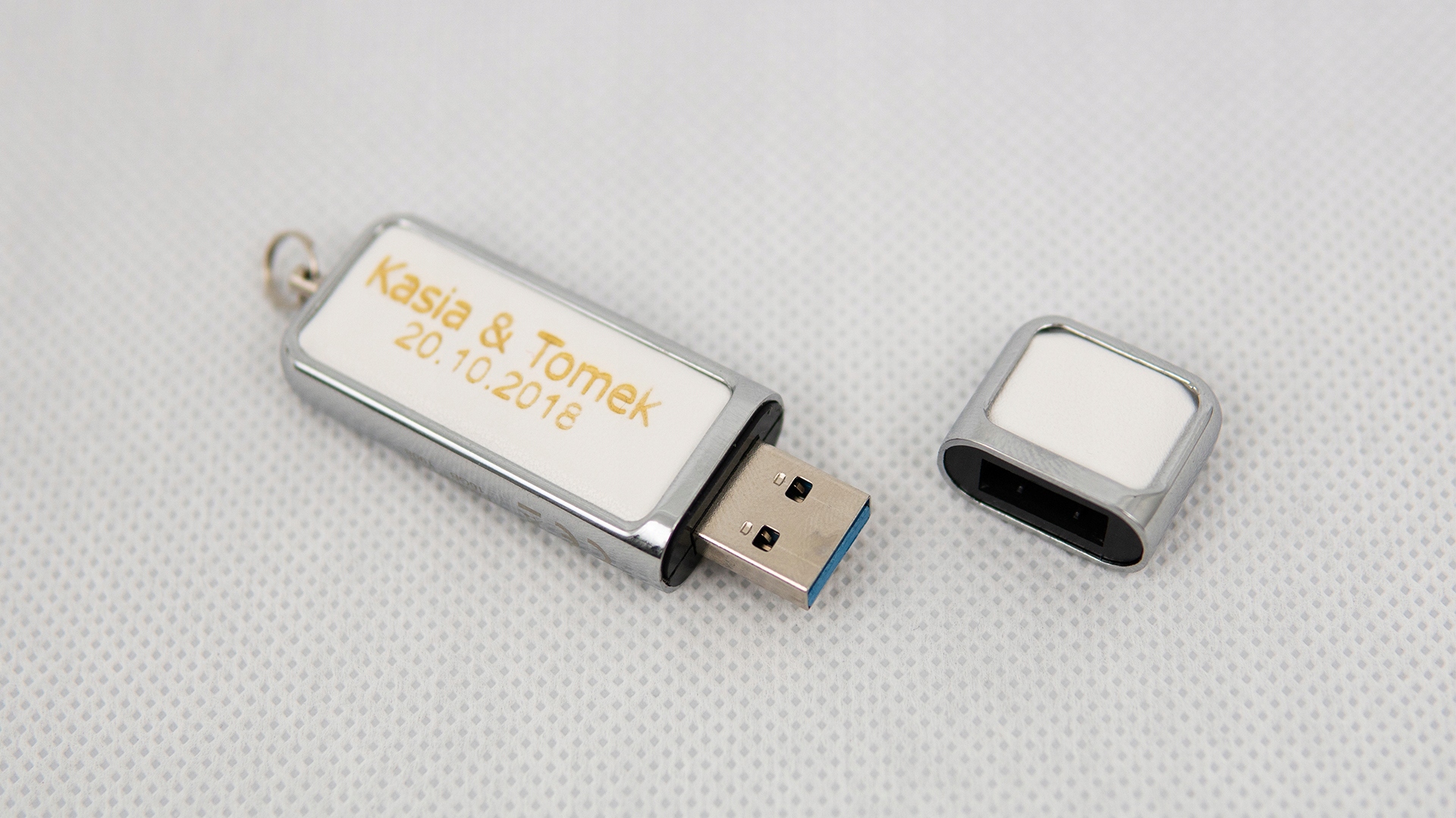 Pudełko etui na pendrive FOTO 64gb 3.0 GRAWER! Rodzaj skórzany