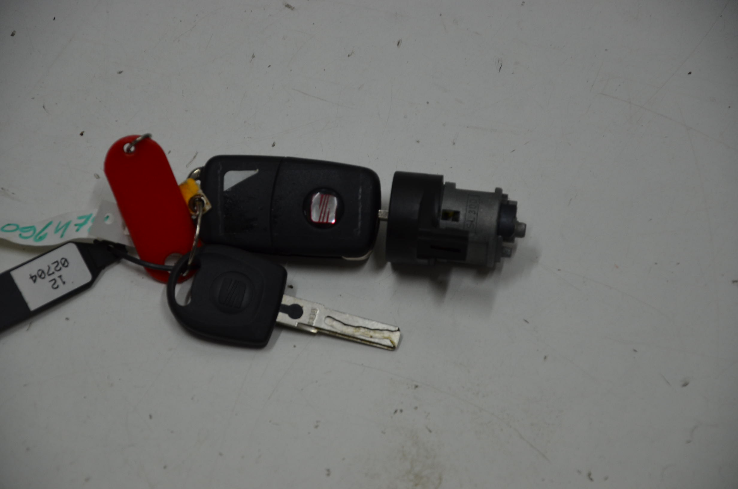 SEAT IBIZA 6J КЛЮЧ ЗАПАЛЮВАННЯ