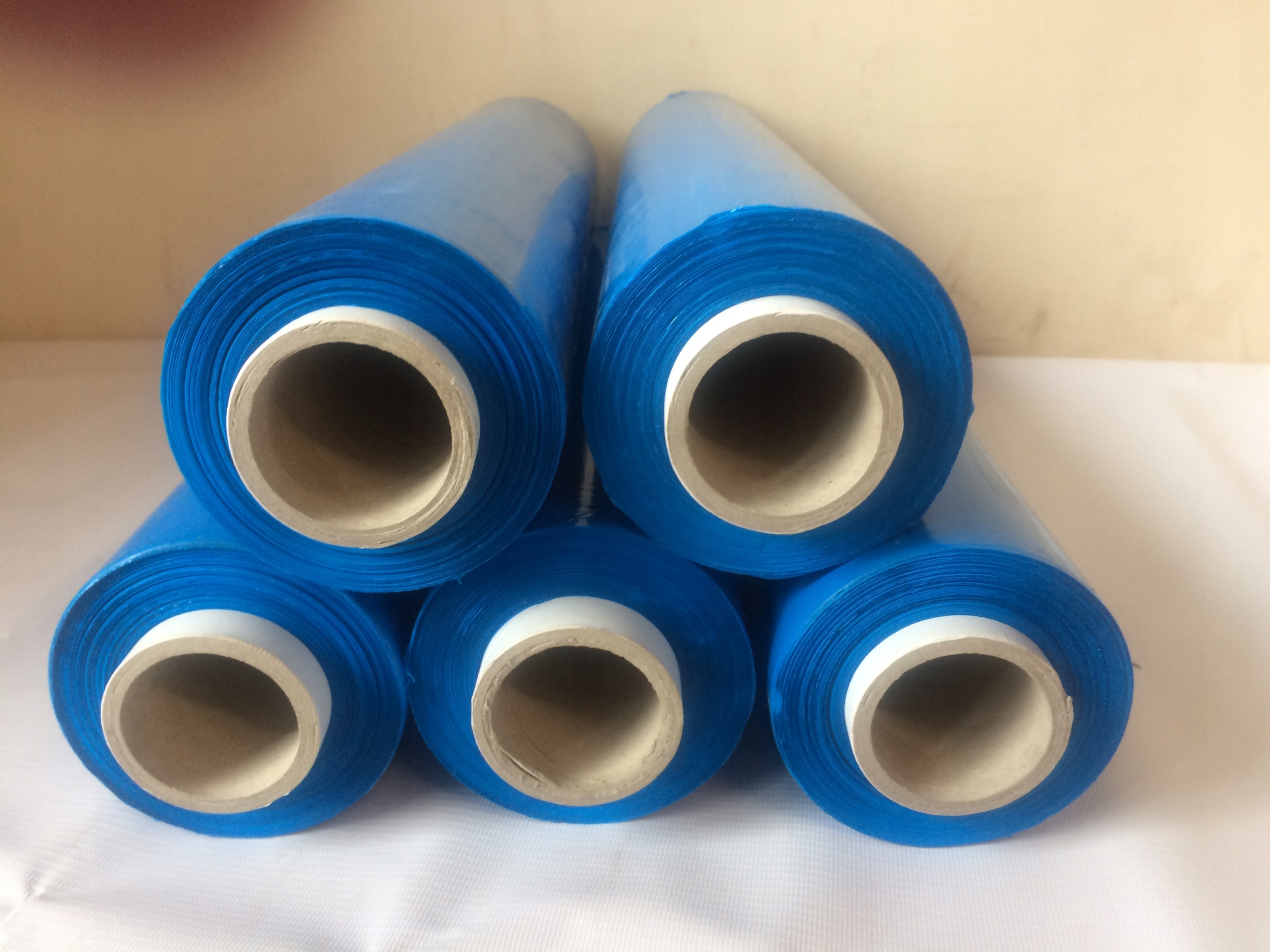 STRETCH strecz folia NIEBIESKA REAL 3KG NIEBIESKI Waga netto folii 2.8 kg