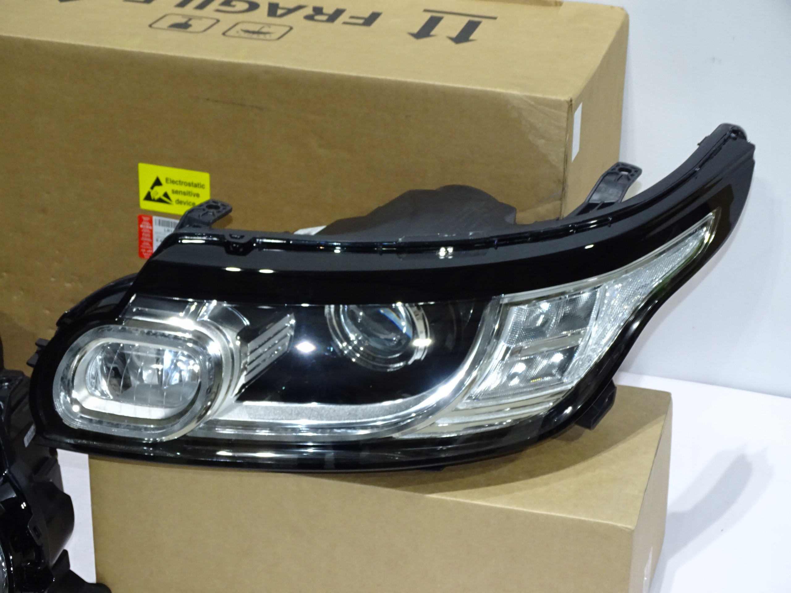 lampa reflektor LED RANGE ROVER EVOQUE L551 19 20 Typ samochodu Samochody osobowe