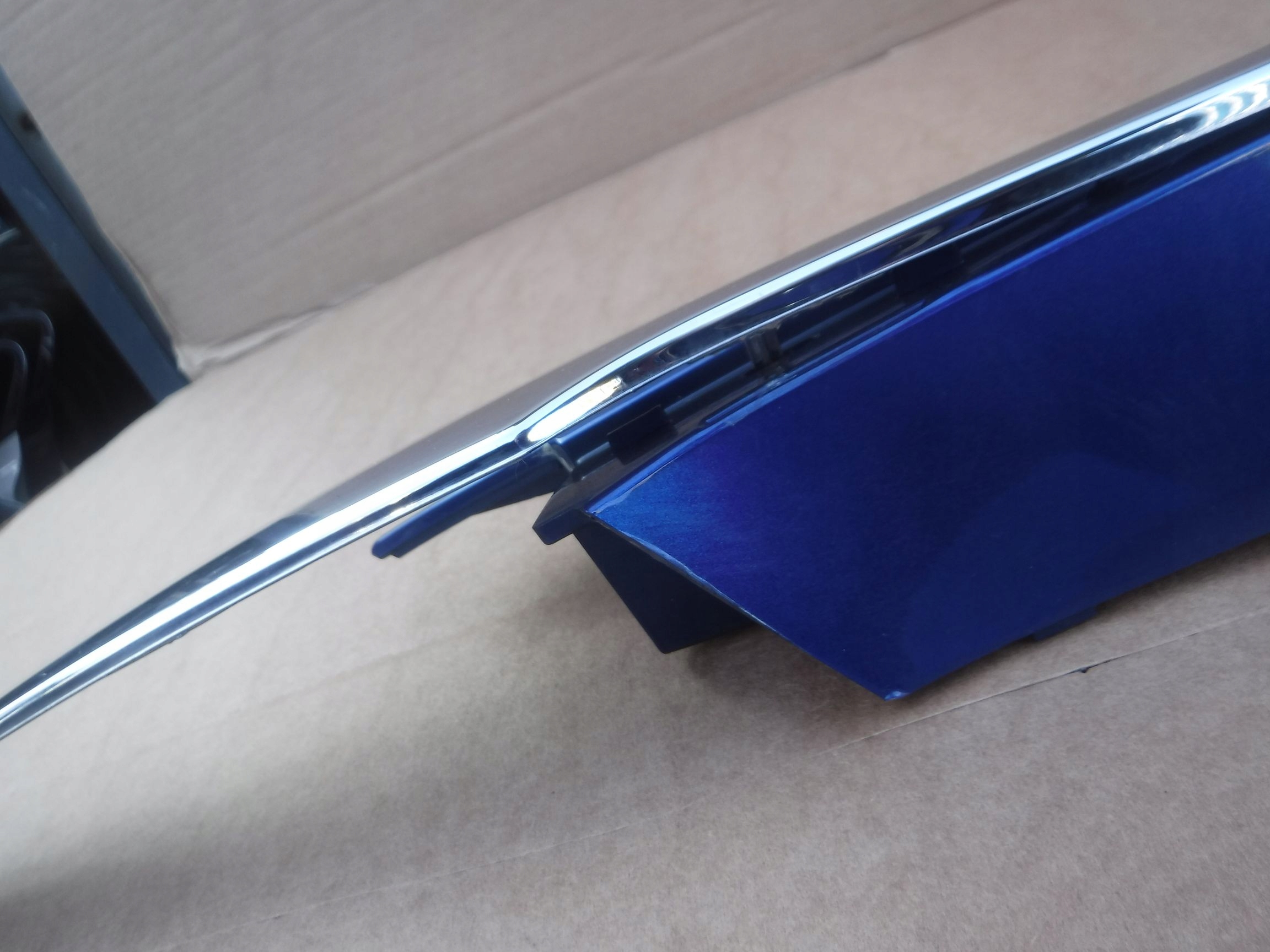 BLENDA KLAPY BAGAŻNIKA FORD FUSION USA Jakość części (zgodnie z GVO) O - oryginał z logo producenta pojazdu (OE)