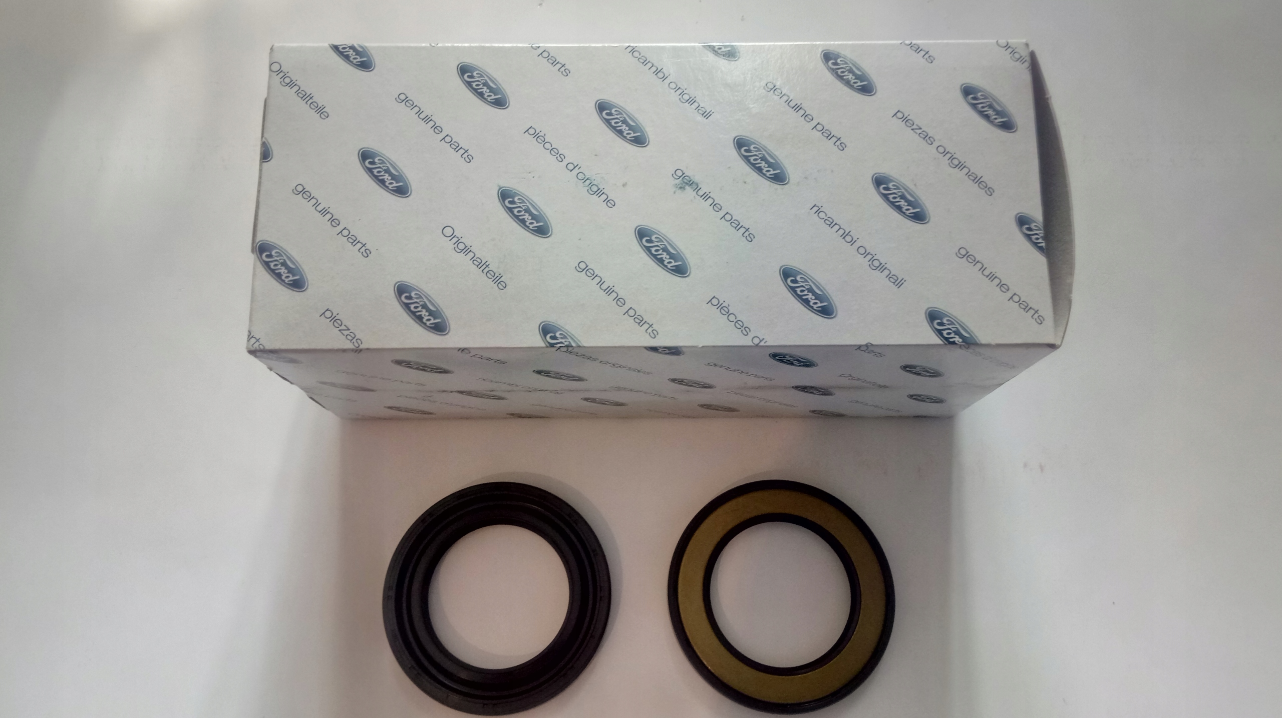 4431799 2M341177AA - FORD RANGER 99-11 Симеринг полуоси привода