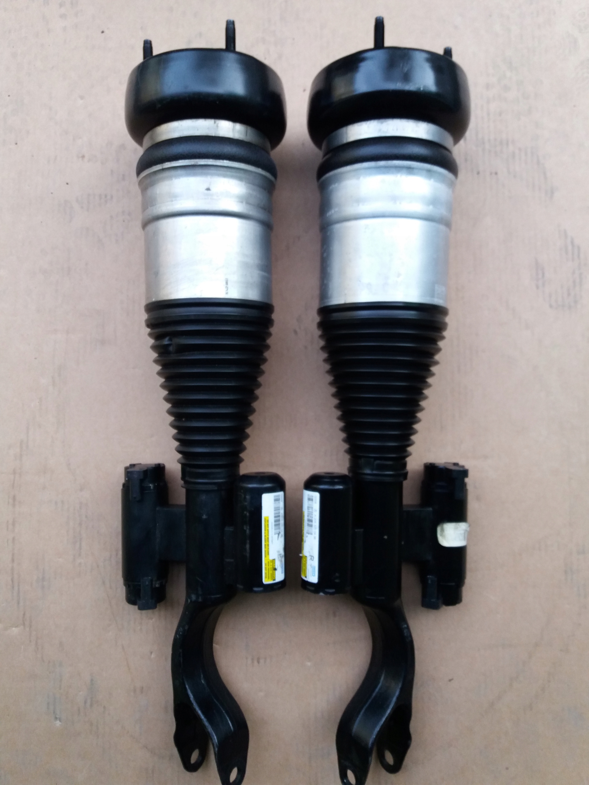 205 320 - Амортизатор 4MATIC MERCEDES W205 c Class 4x4 L / P