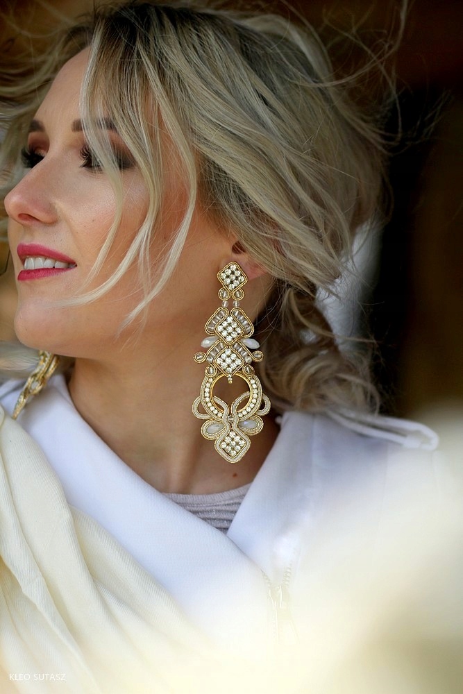 KOLCZYKI ŚLUBNE SUTASZ ZŁOTE ECRU DUŻE DŁUGIE 12,5 Kolekcja SHARON