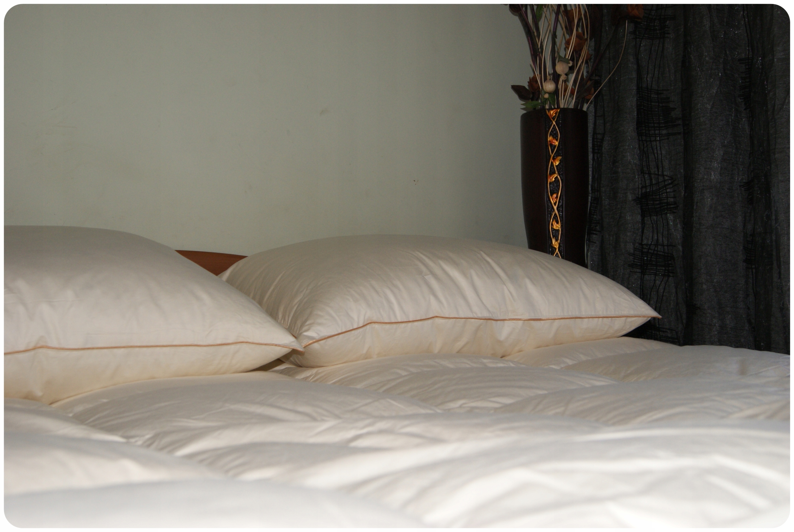 PODUSZKA PUCHOWA 70/80 2,0KG PUCH GĘSI Długość 80 cm