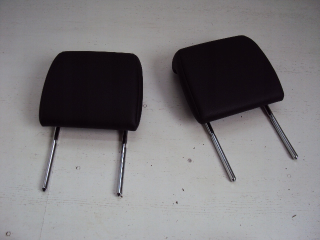 ПОДГОЛОВНИК ПОДГОЛОВНИКИ 3 РЯД OPEL ZAFIRA B