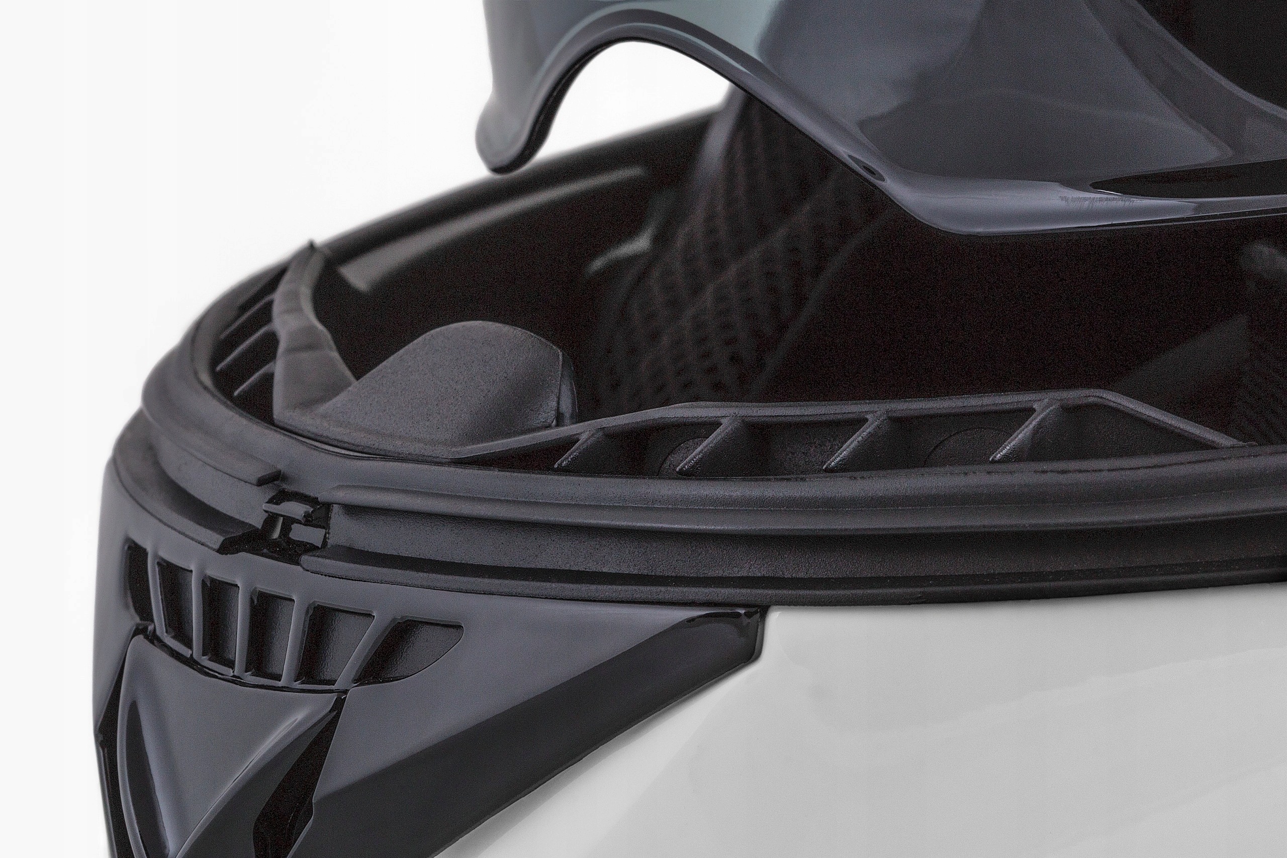 KASK POMPOWANY 100% DOPASOWANIA CASSIDA PINLOCK 70 Rodzaj lakieru błyszczący