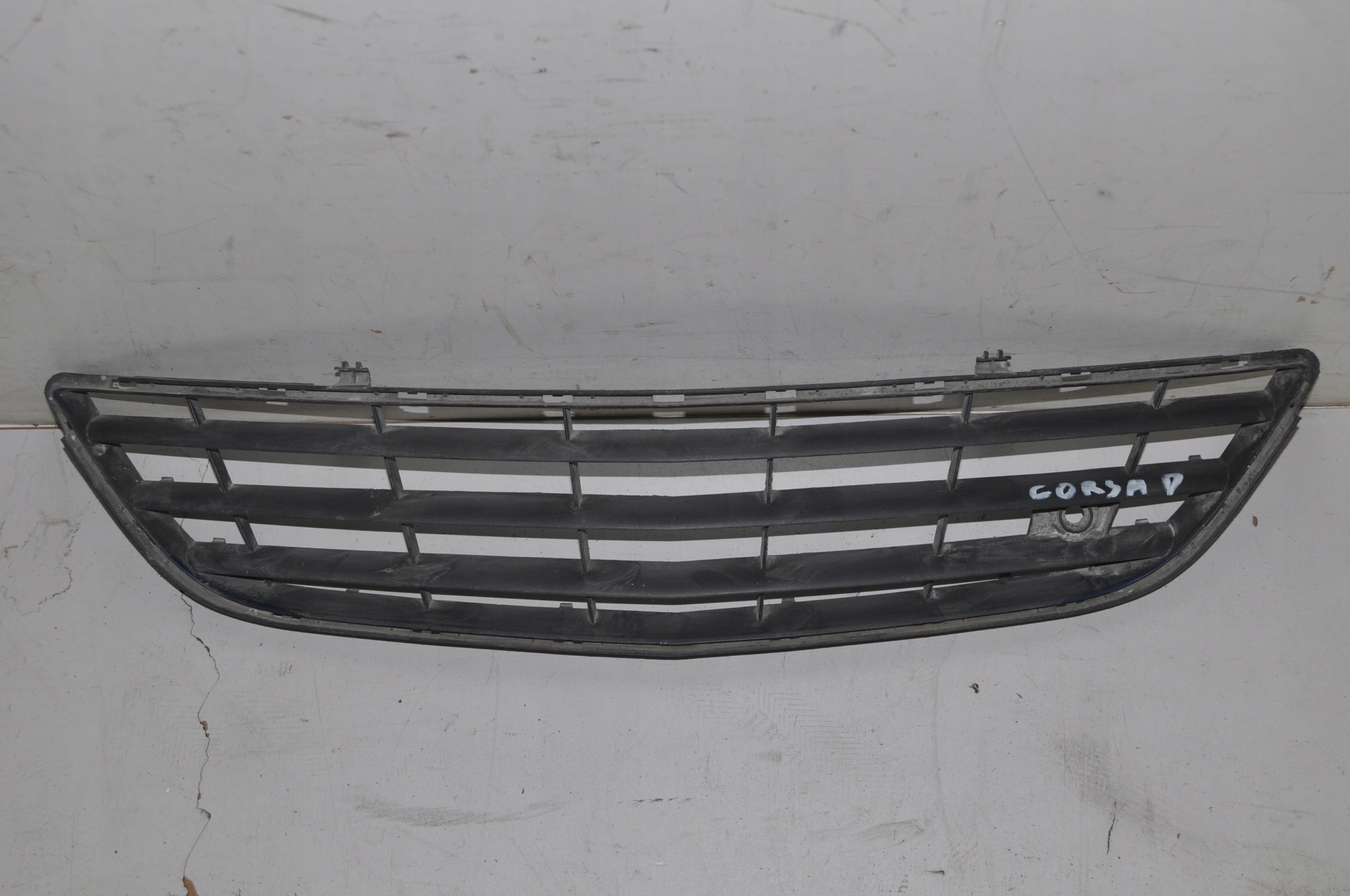 KRATKA ATRAPY ZDERZAKA OPEL CORSA D 06-11