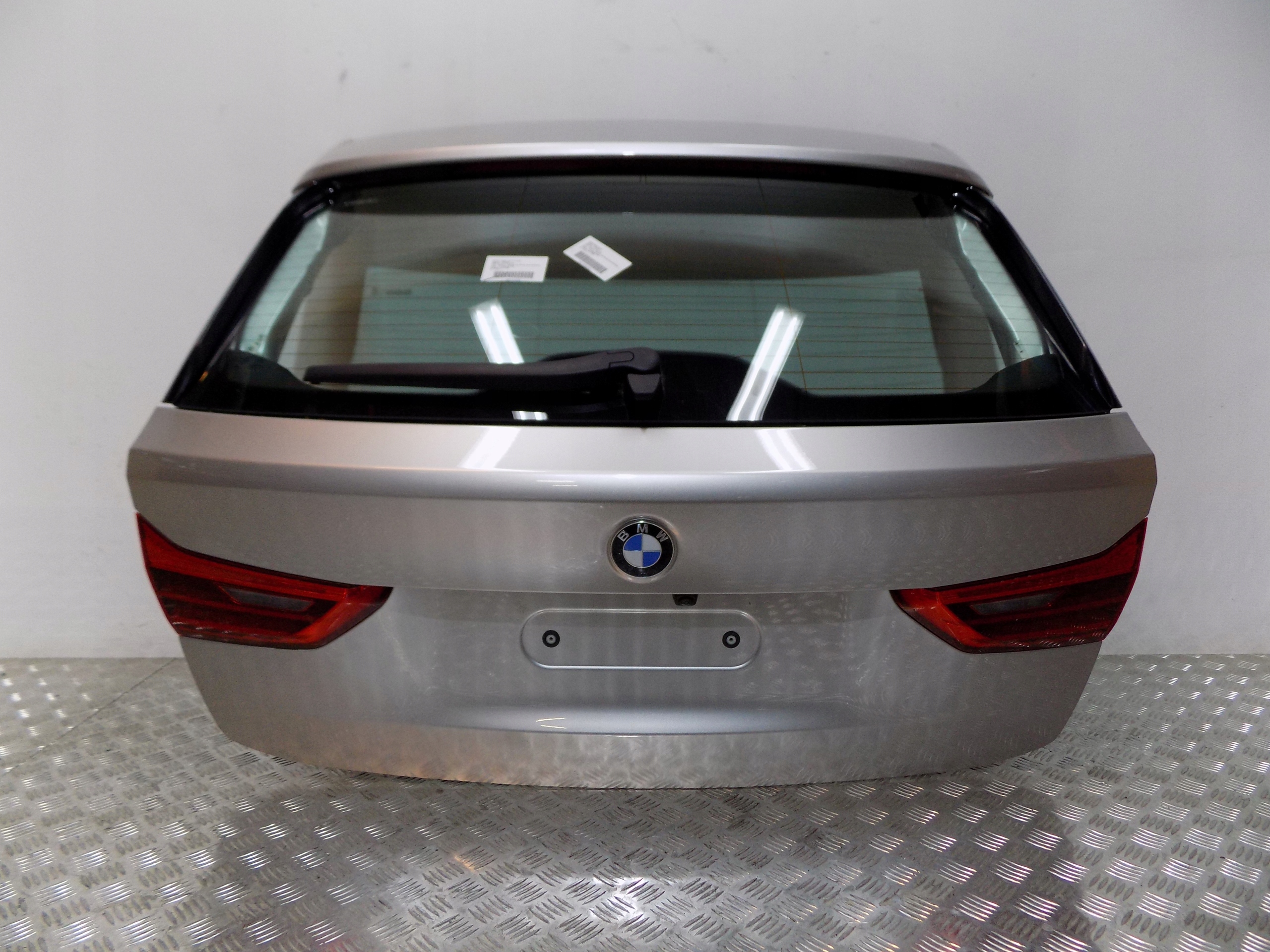 BMW 5 G31 ELEKTRYCZNA KLAPA BAGAŻNIKA KAMERA X17 Numer katalogowy części BMW G31 KLAPA