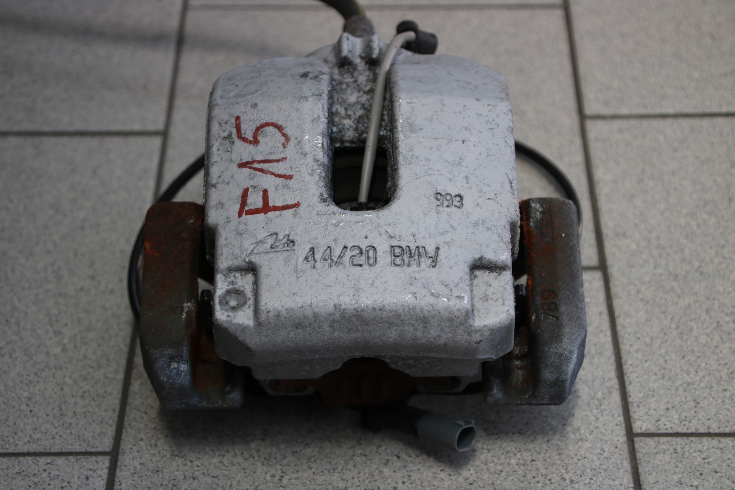 BMW X5 F15 E70 caliper brake right rear part 44/20