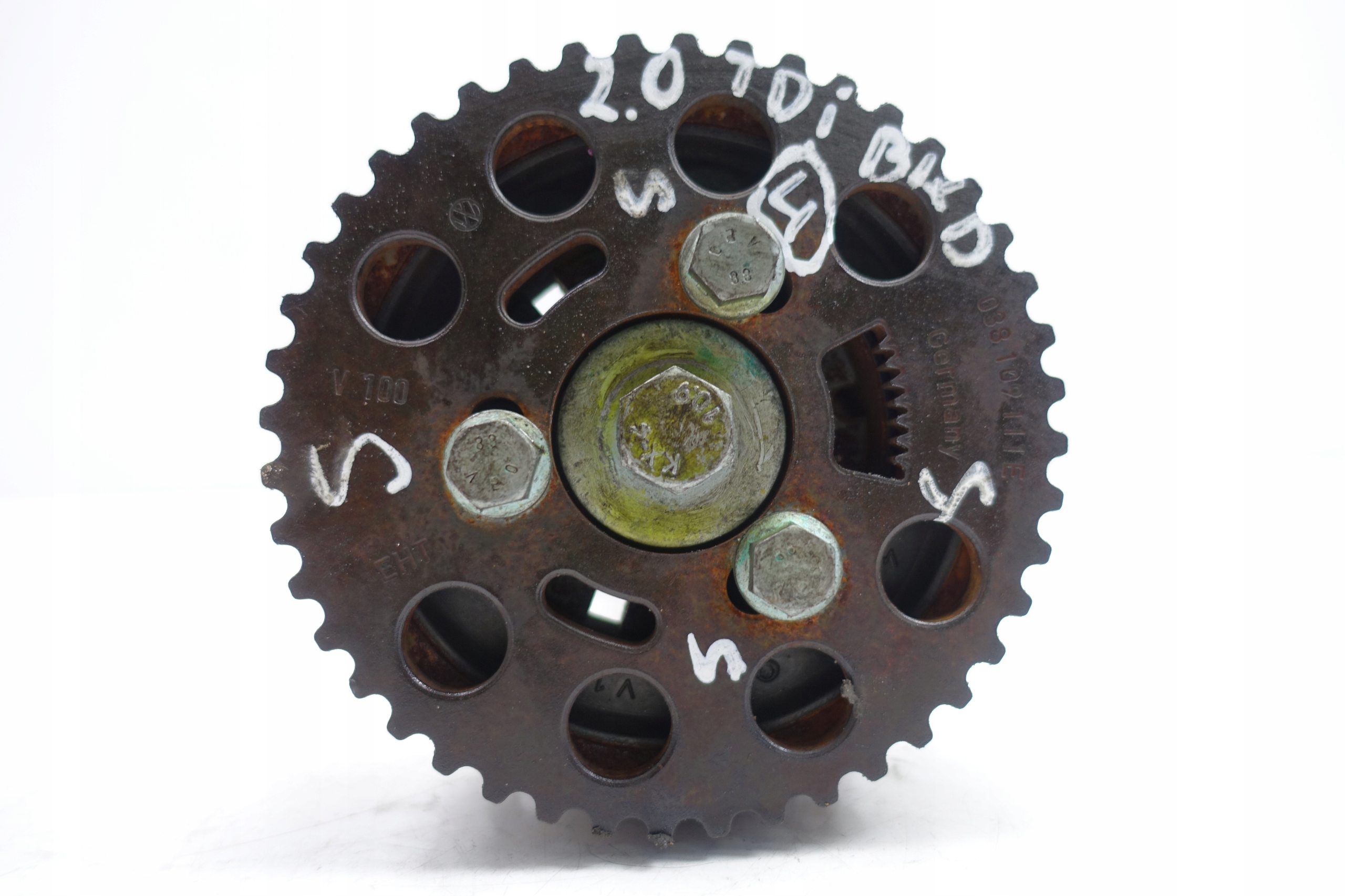 VW Golf V 2.0 TDI bkd впускной распределительный вал