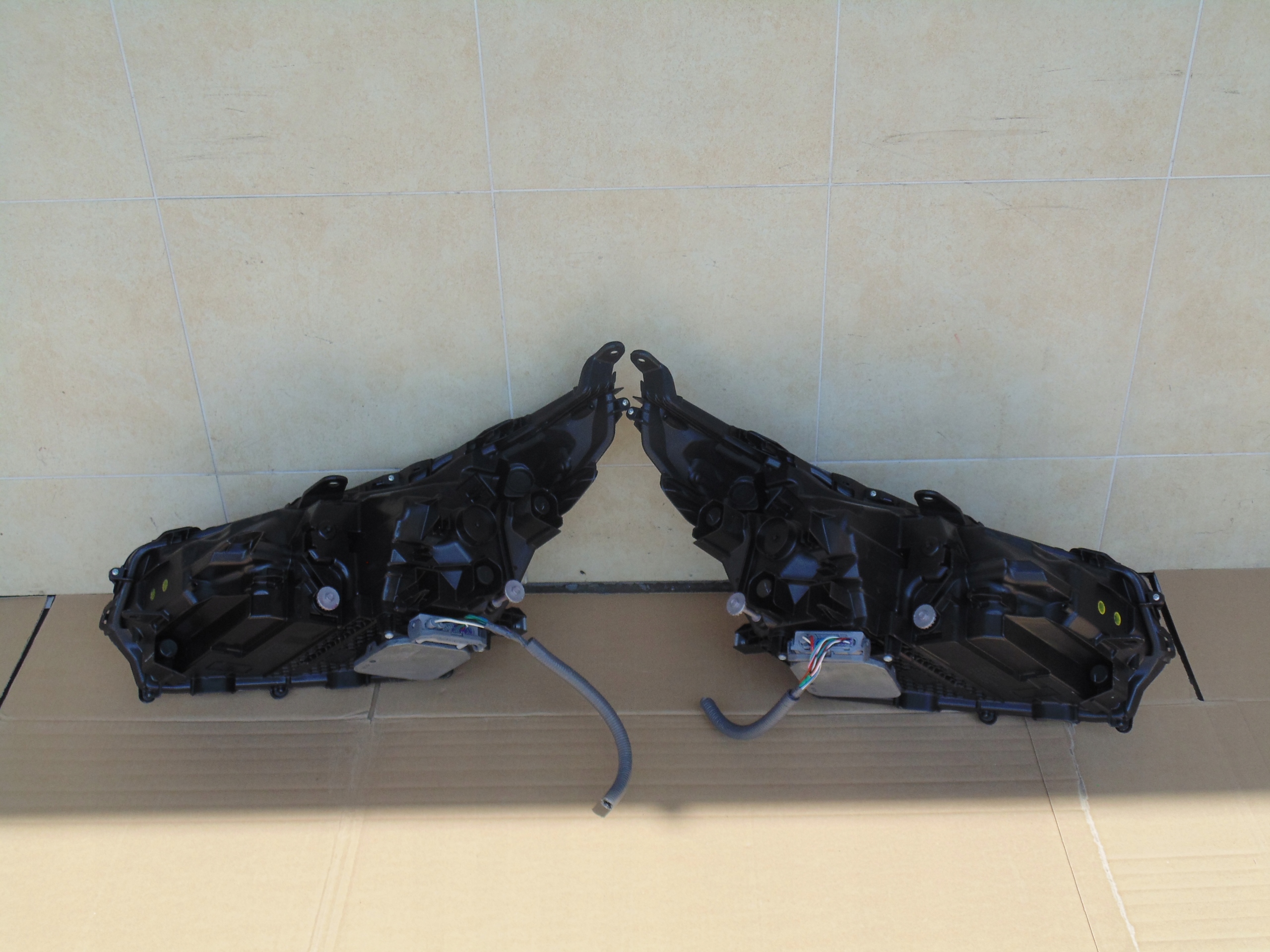 LAMPA LAMPY LEWA PRAWA LED LEXUS NX300 LIFT 2018 Producent części Lexus OE