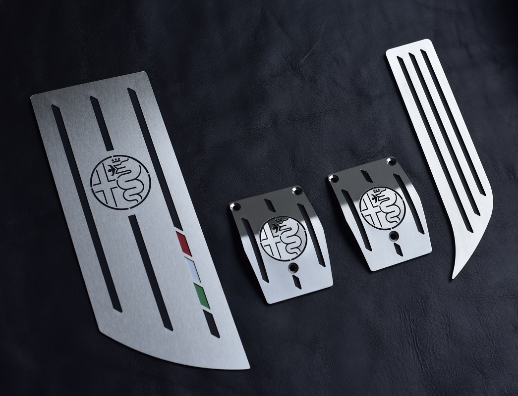 PEDAŁY DO ALFA ROMEO GIULIA STELVIO QV Q4 VELOCE EAN (GTIN) 21212123