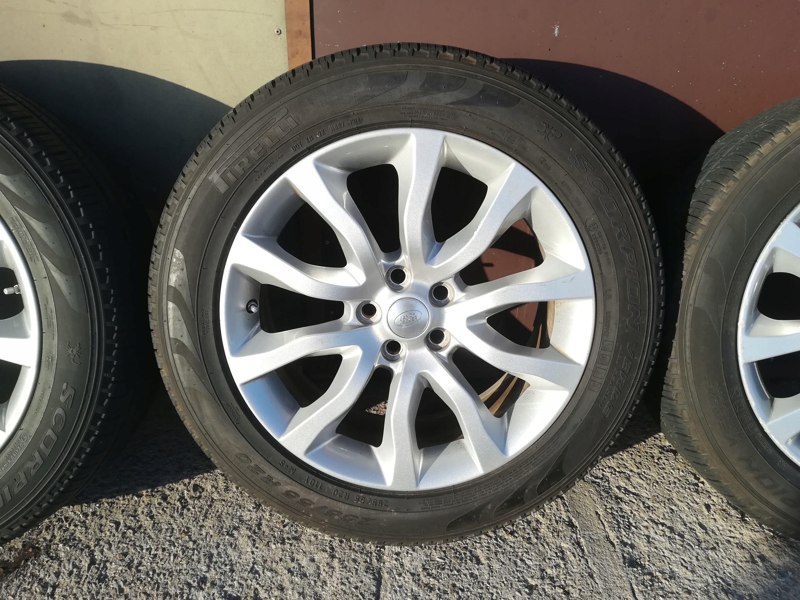 wheels RANGE ROVER SPORT L494 20 255 55 PIRELLI