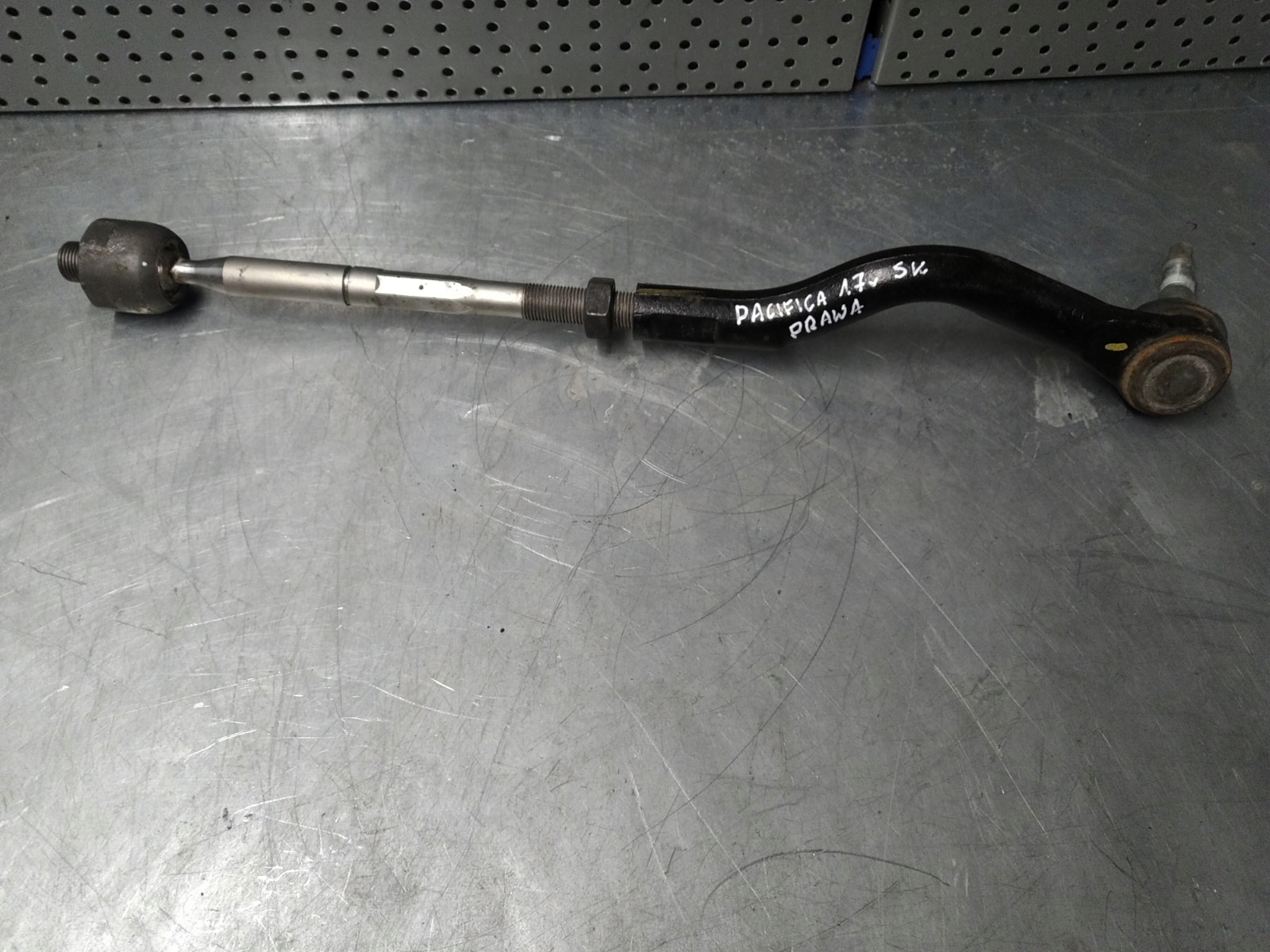 68318140AA, 68318142AA - PACIFICA 2016-2020R ТЯГА + НАКОНЕЧНИК ПРАВОГО КЕРМА