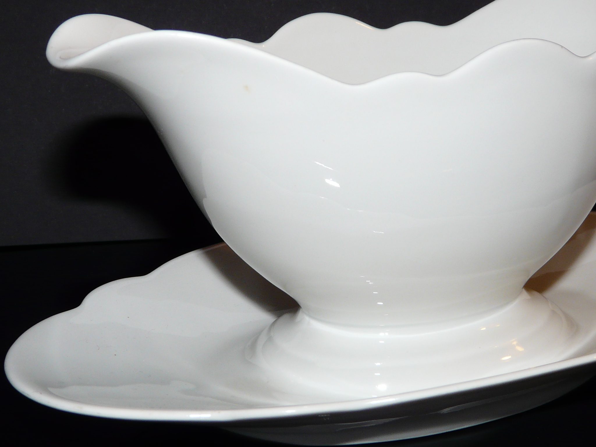 KPM WAŁBRZYCH BIAŁA SOSJERKA DIPÓWKA 22 CM Pojemność 0 l