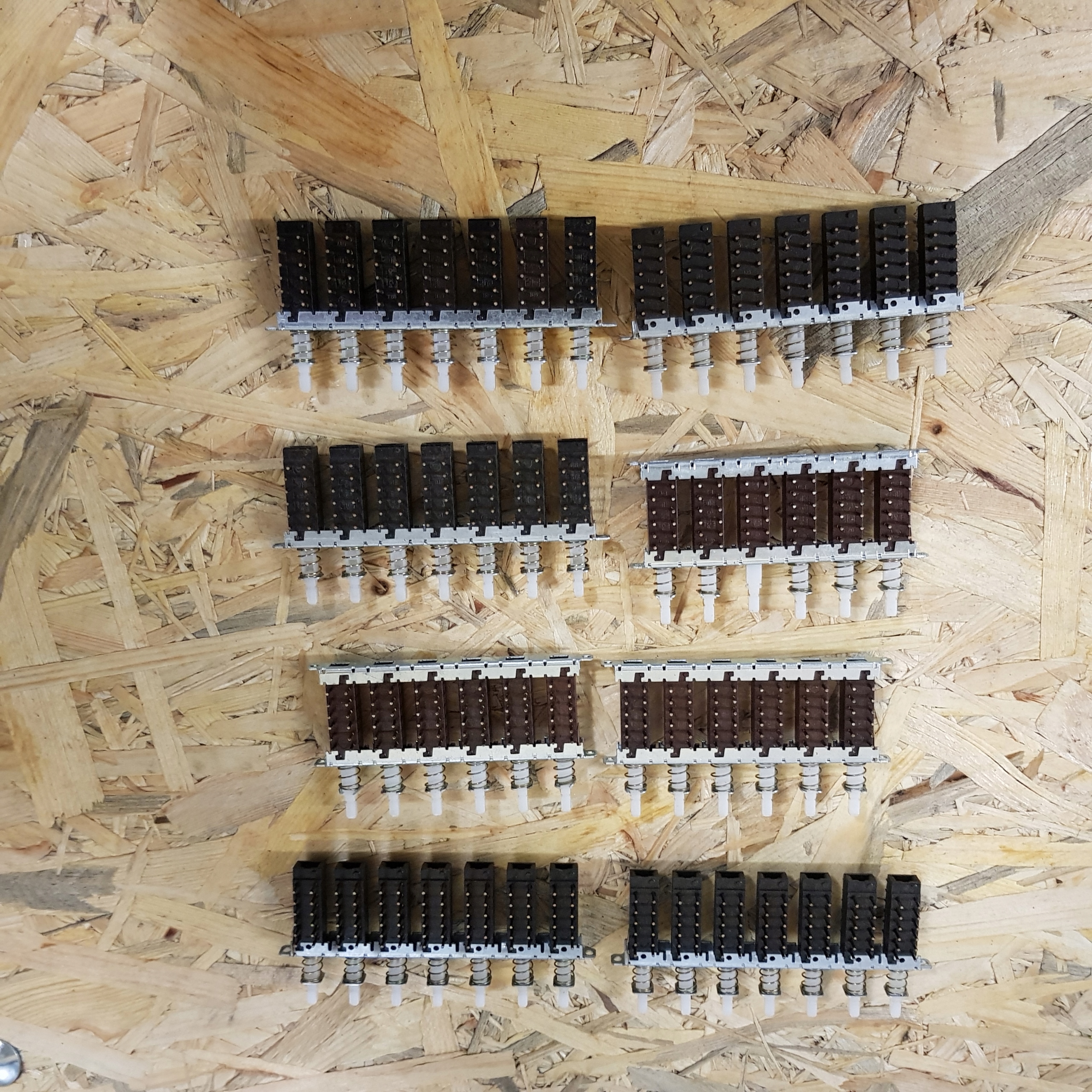 

Przełącznik-isostat 7 Segmentowy Zależny