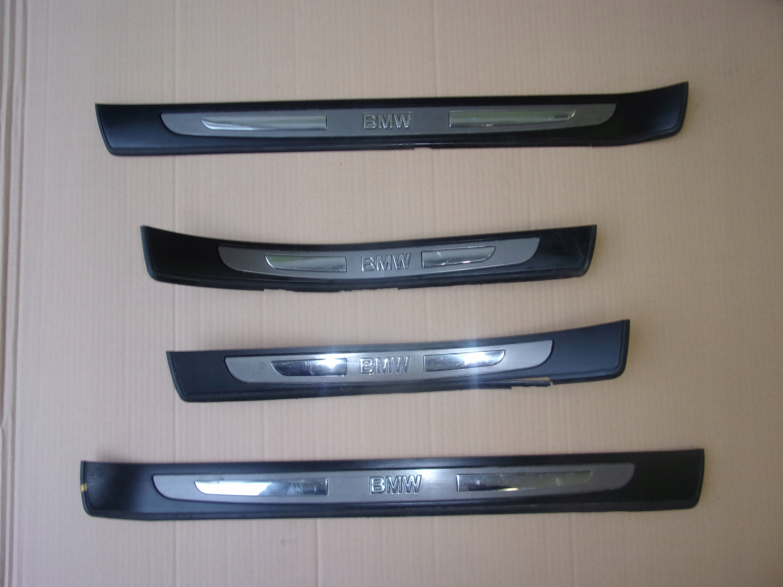 BMW OE 8223552 накладка НАКЛАДКА порога