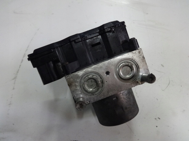 MINI COOPER R56 06-10r насос ABS 6785943