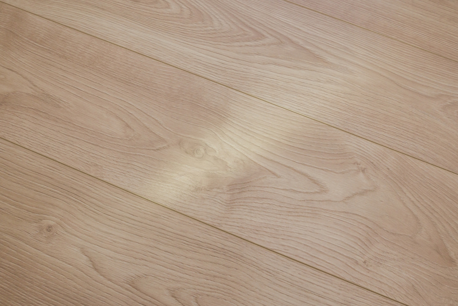 PANELE PODŁOGOWE KRONOTEX MAMMUT PLUS AC5 10MM V4 Szerokość produktu 24.4 cm