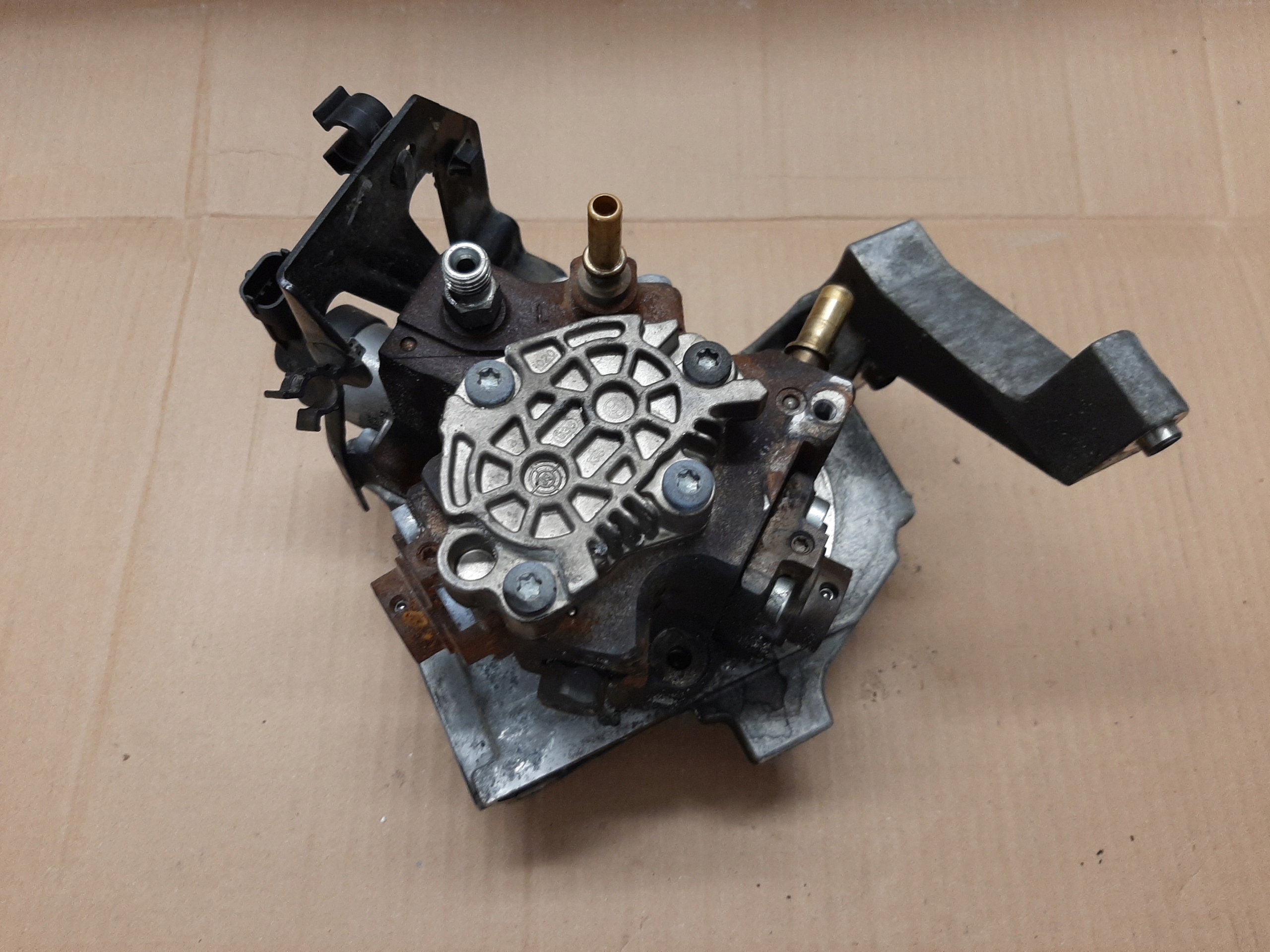 POMPA WTRYSKOWA CITROEN BERLINGO II 1,6 HDI Producent części Bosch