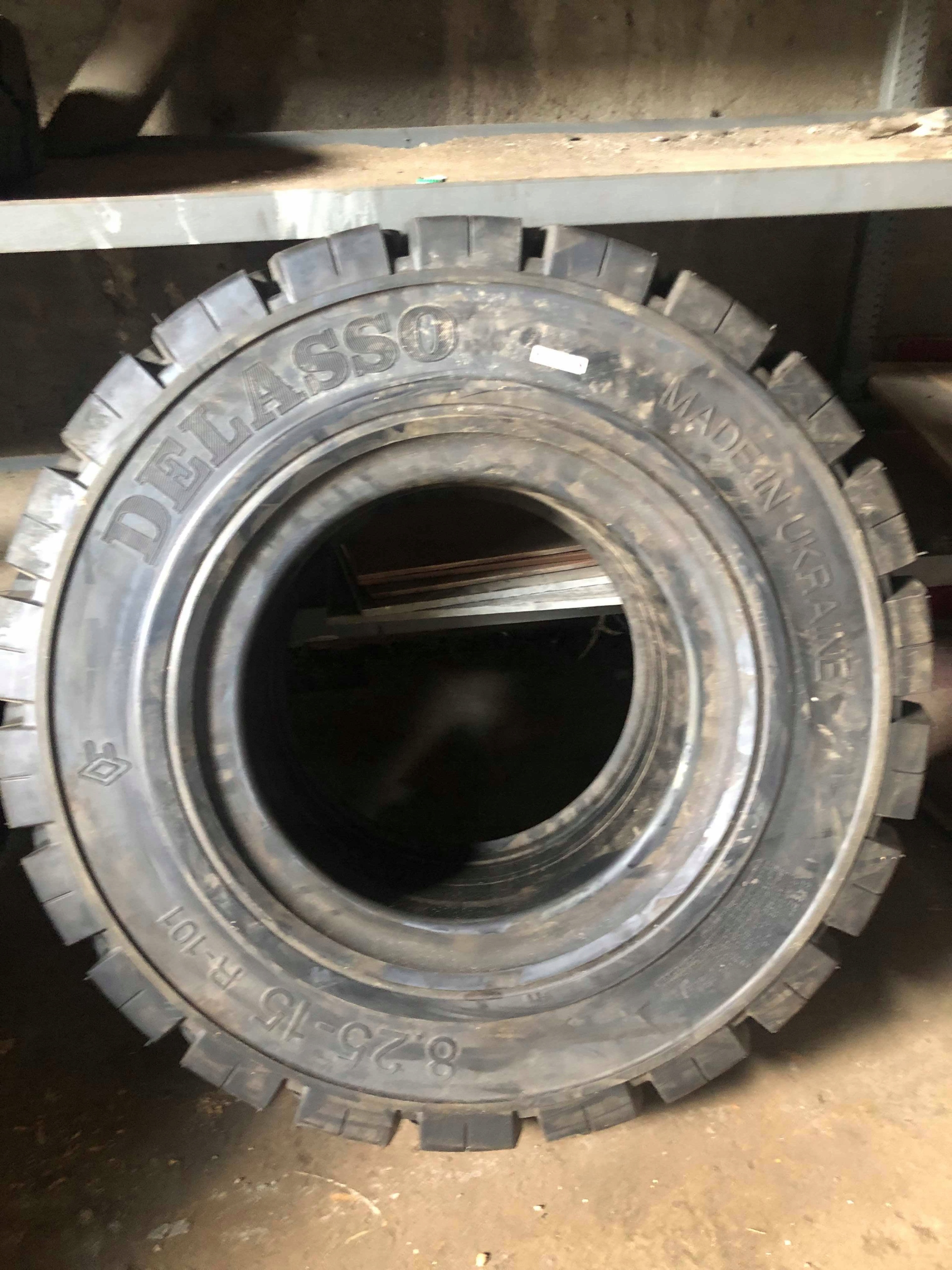 8.25-15 R101 полный быстрый вилочный погрузчик шины