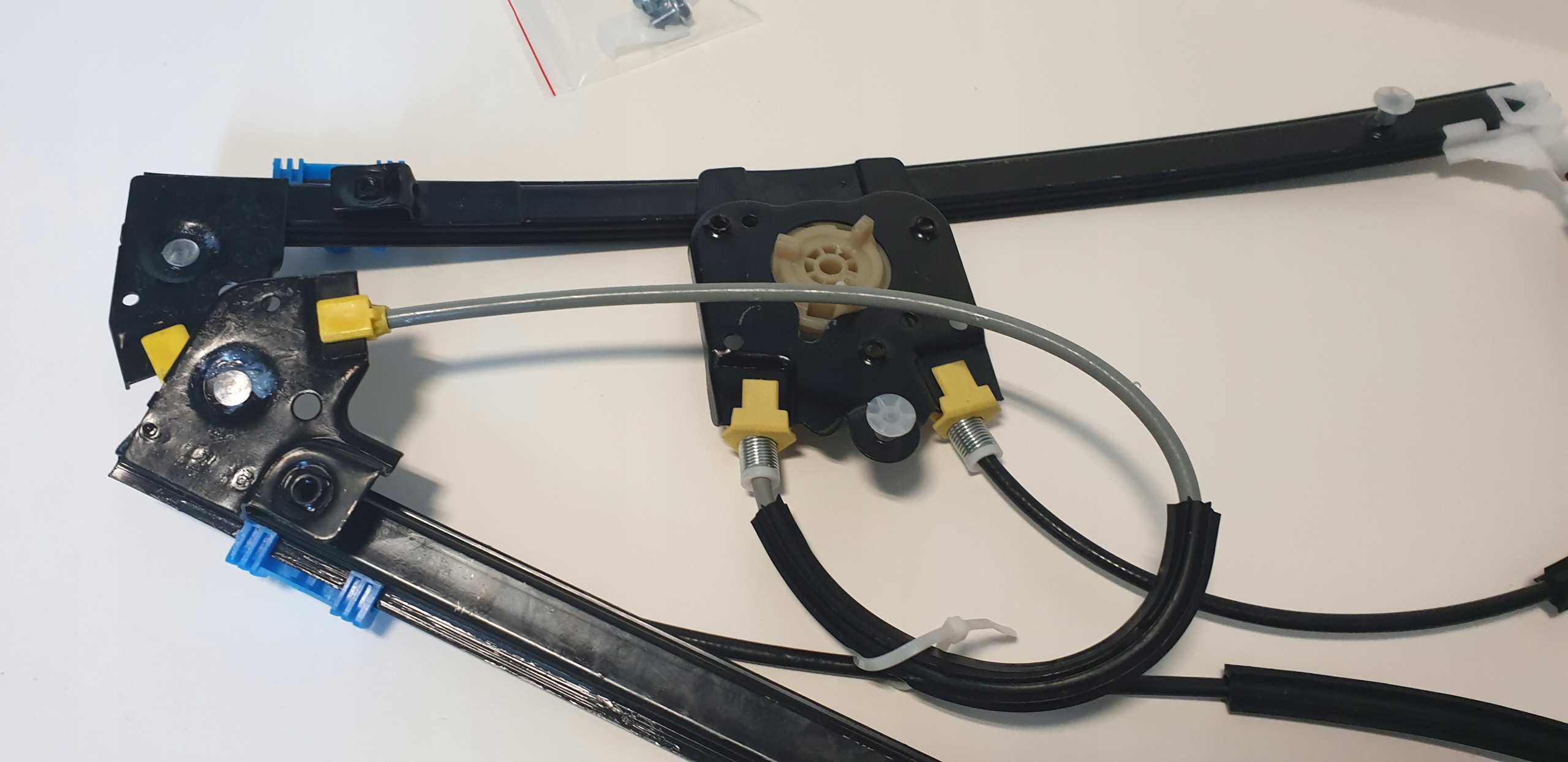 RENAULT LAGUNA II 2 MECHANIZM PODNOSZENIA SZYBY L Numer katalogowy oryginału 8200 000 398