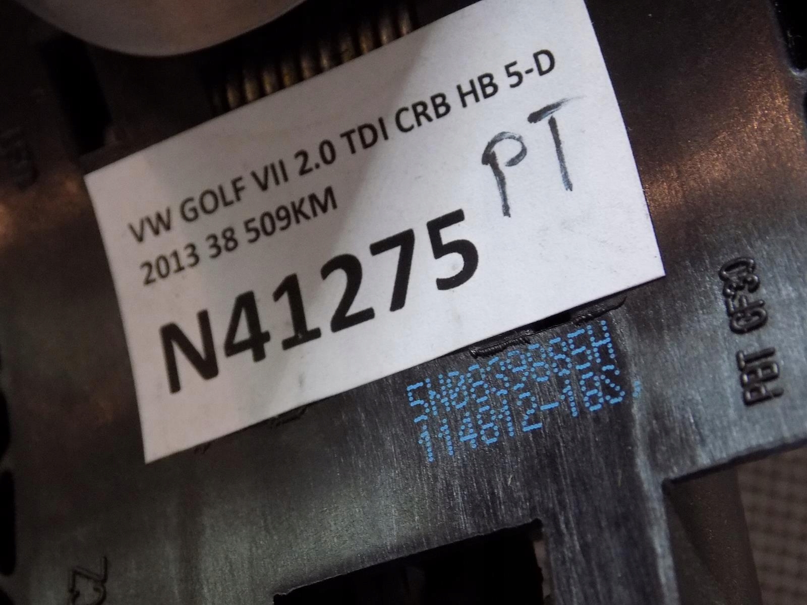 VW GOLF VII KLAMKA PRAWA TYL LA7W Installation side Rear right