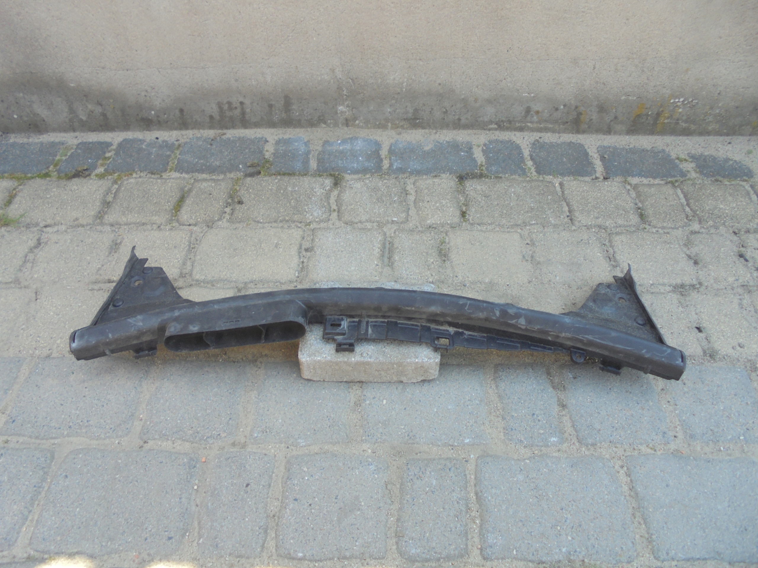 A2055000055V - MERCEDES C-Class W205-кришка переднього ременя