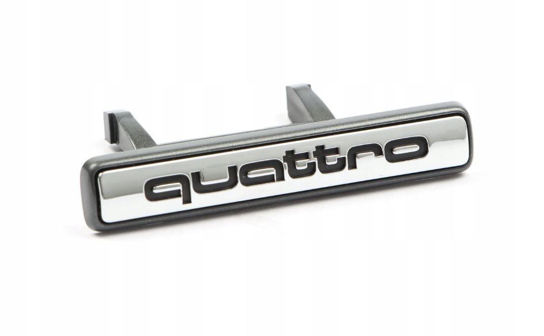 ЕМБЛЕМА ЗНАЧЕК ПЕРЕДНИЙ РЕШЕТКА РАДИАТОРА КВАТТРО AUDI Q3