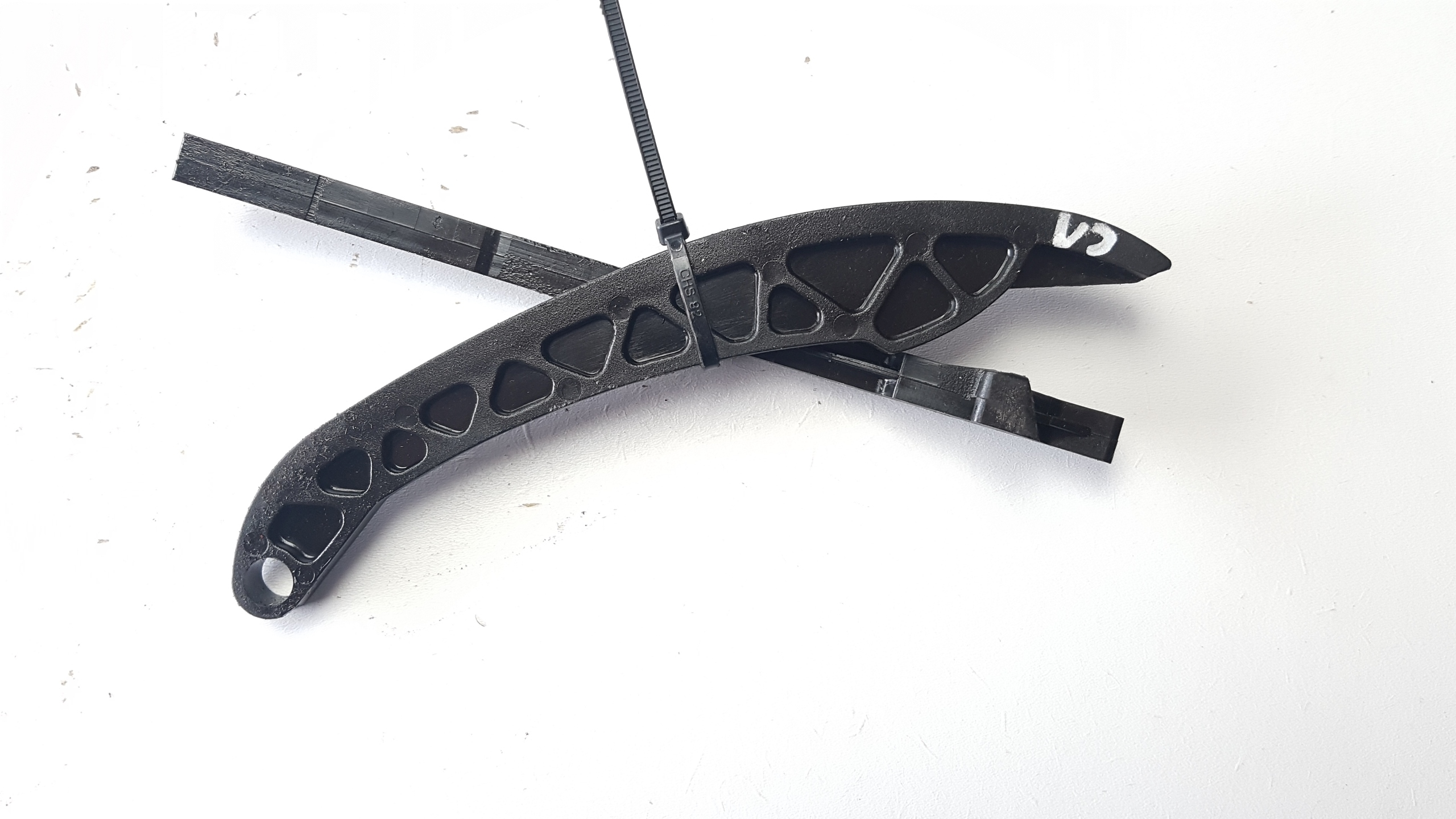 Скольжения цепи ГРМ BMW C1