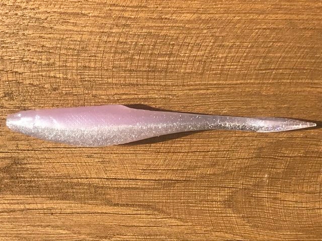 GUMA REALISTIC SHAD MATUSIAK KIEŁB 6cm nr 023 NOWY Jaskółka